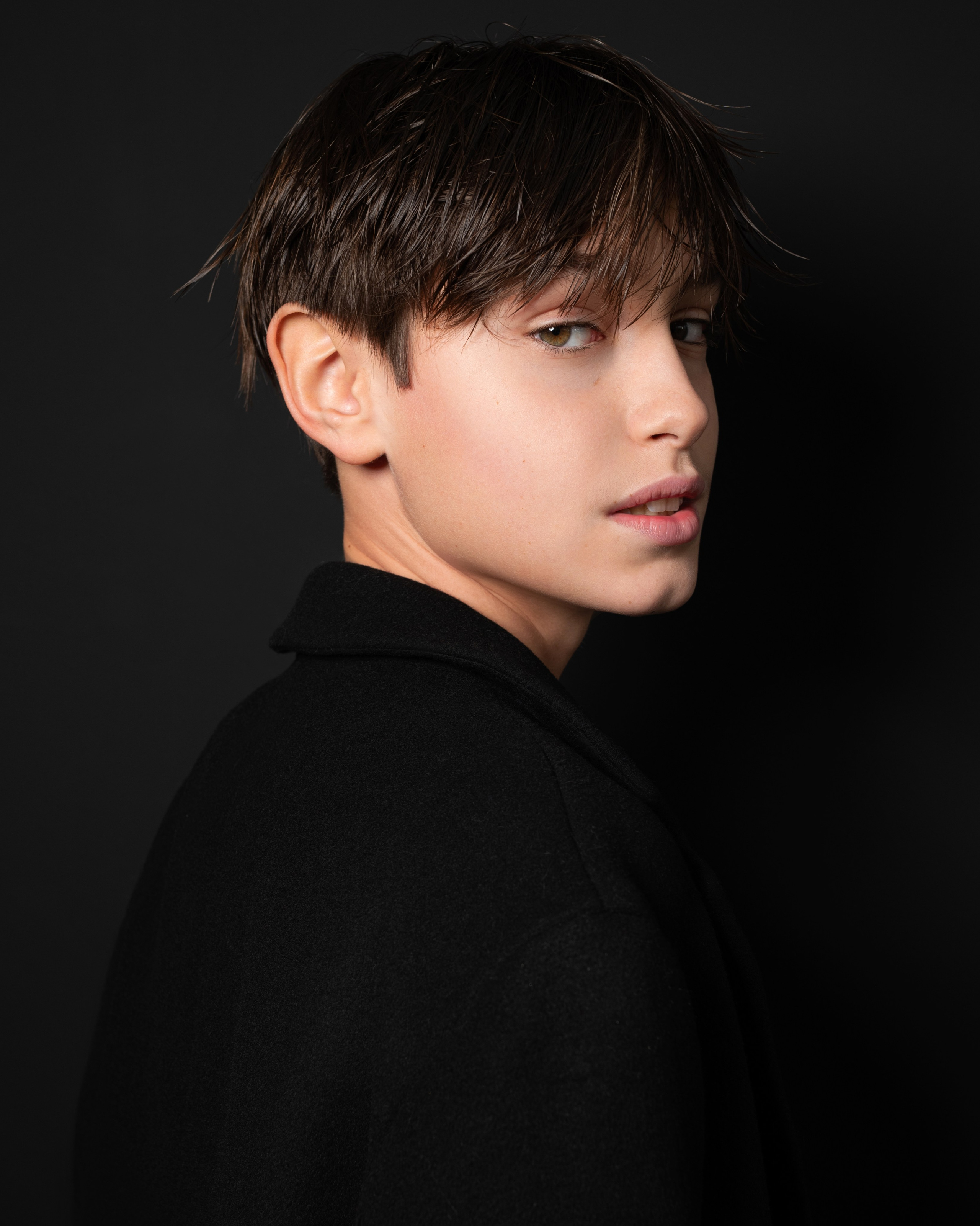 Vlad. Фотограф Москва Виктория Вишневская актерское / модельное портфолио