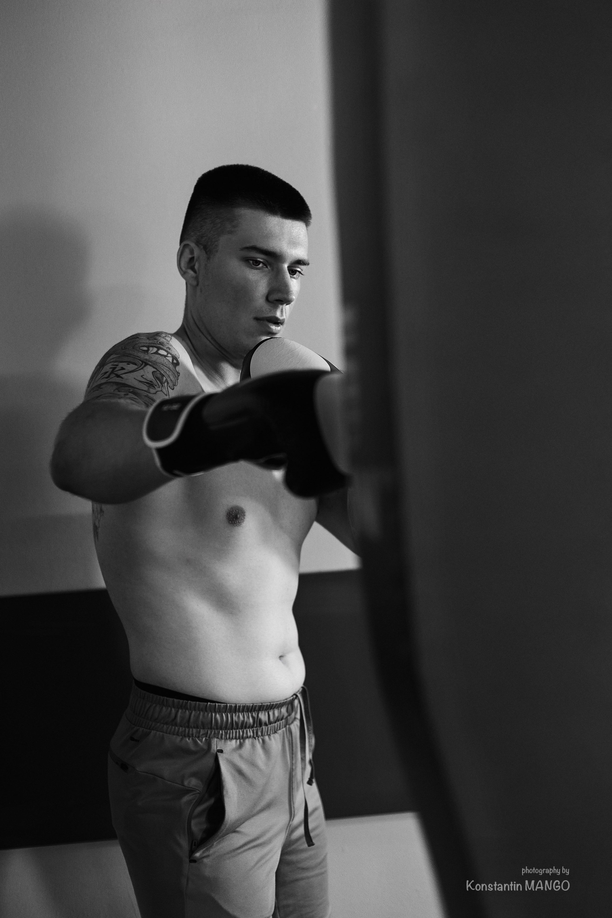 Фитнес фото для тренера Дениса. Фотограф в Рязани. Свадьба, семейное фото, портрет. Константин Манго