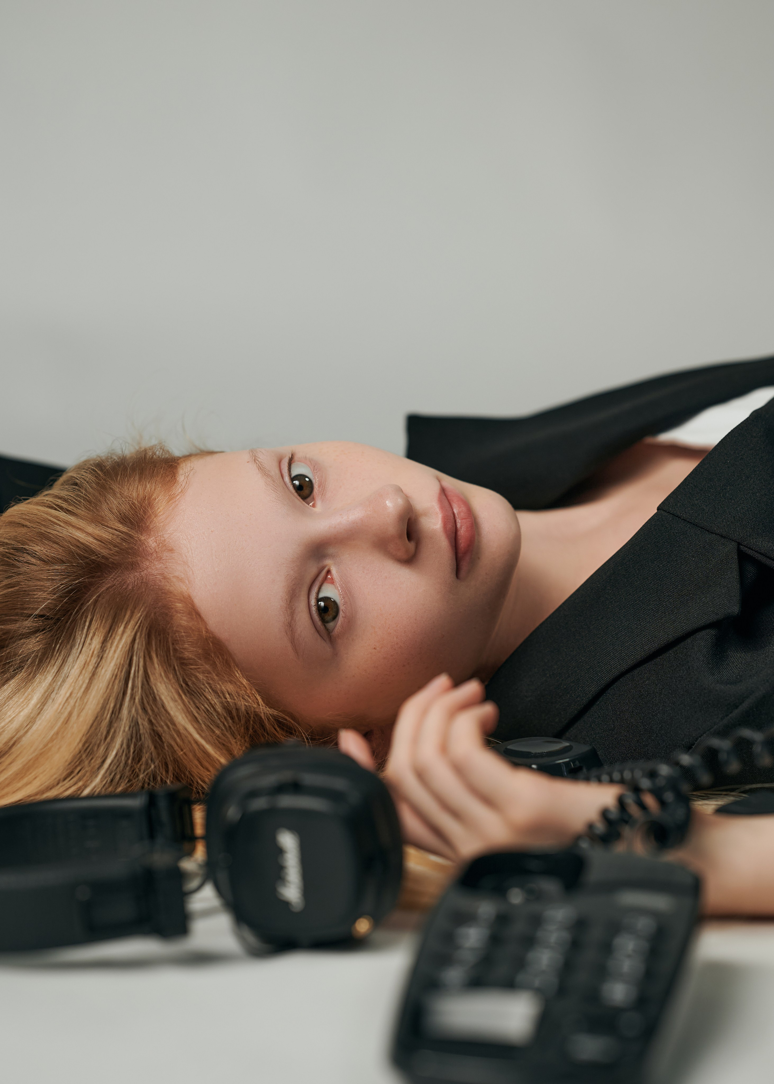 Александра. Креатив и телефоны. Фотограф Регина Барская, Калуга