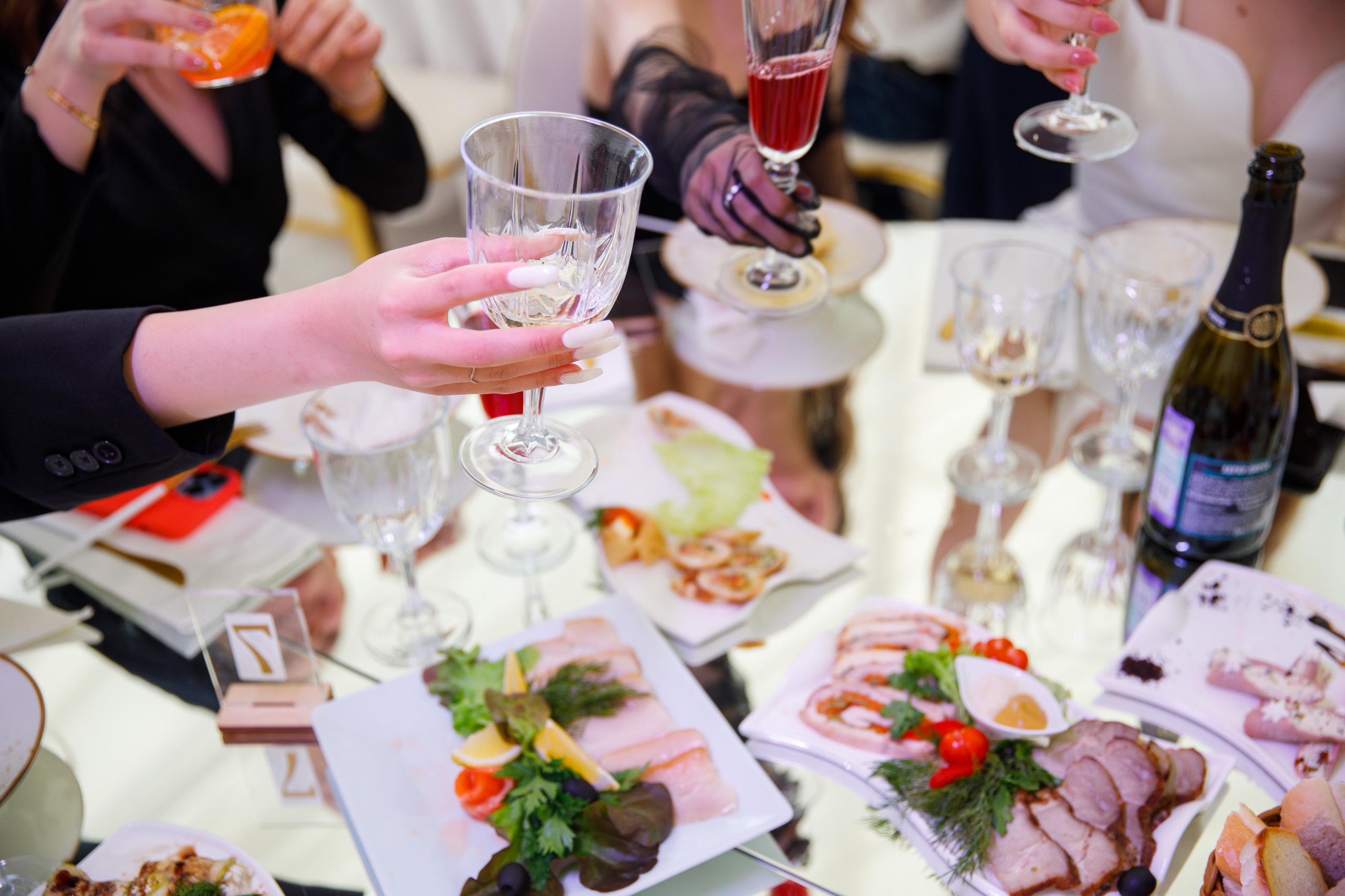 Выпускной ТГУ. Своя Набережная. Фотограф Антон Никандров