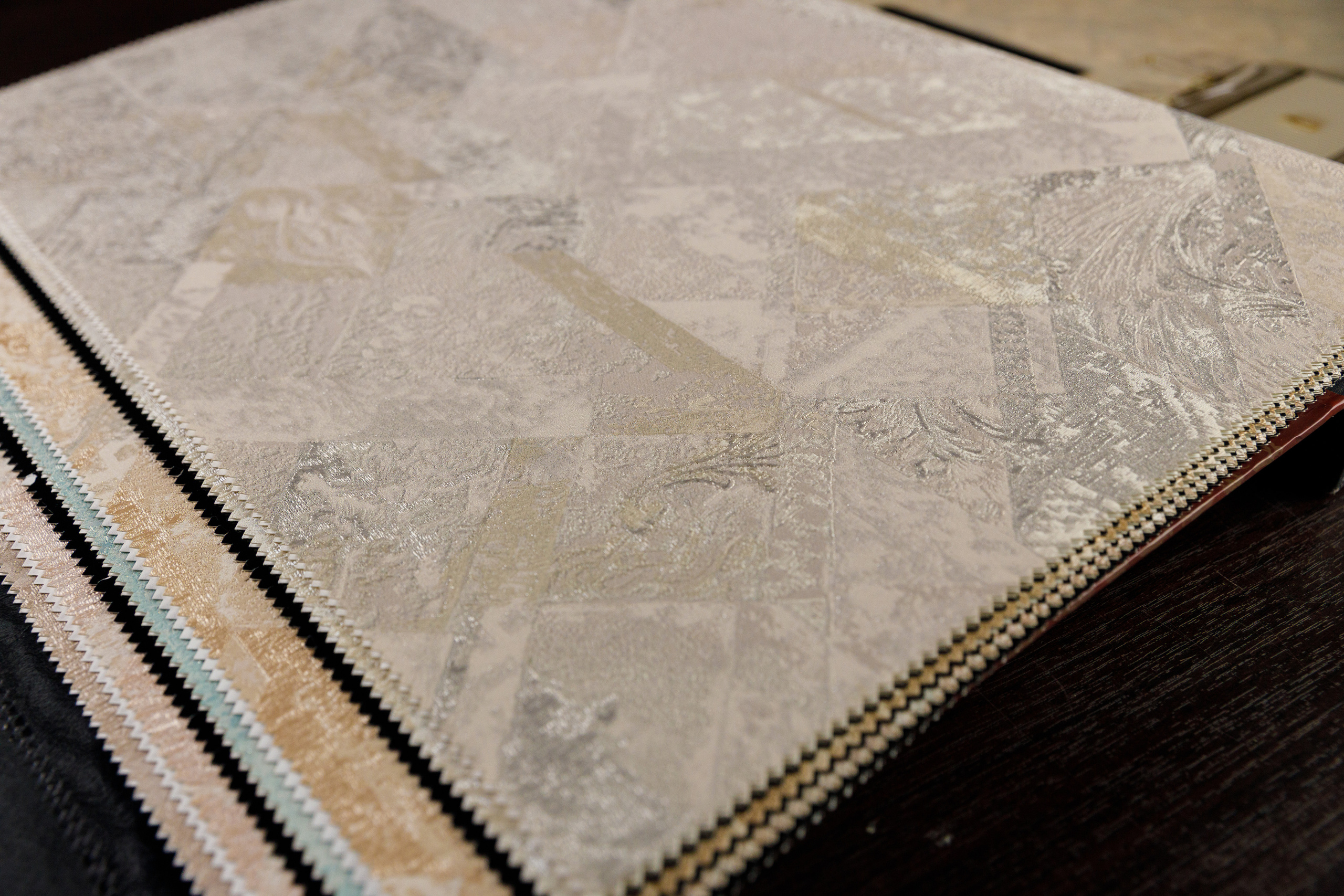 Салон декора «Renome». Коллекция обоев. Фотограф Антон Никандров