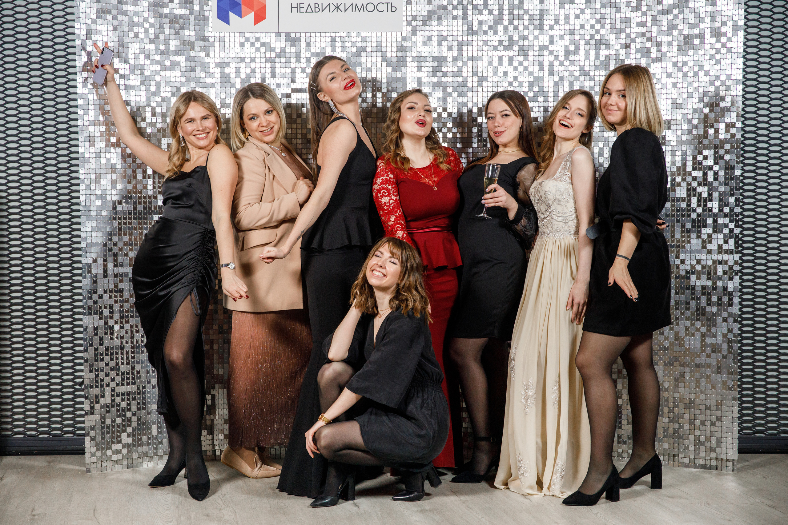 Метрика Недвижимость. Фотограф Антон Никандров