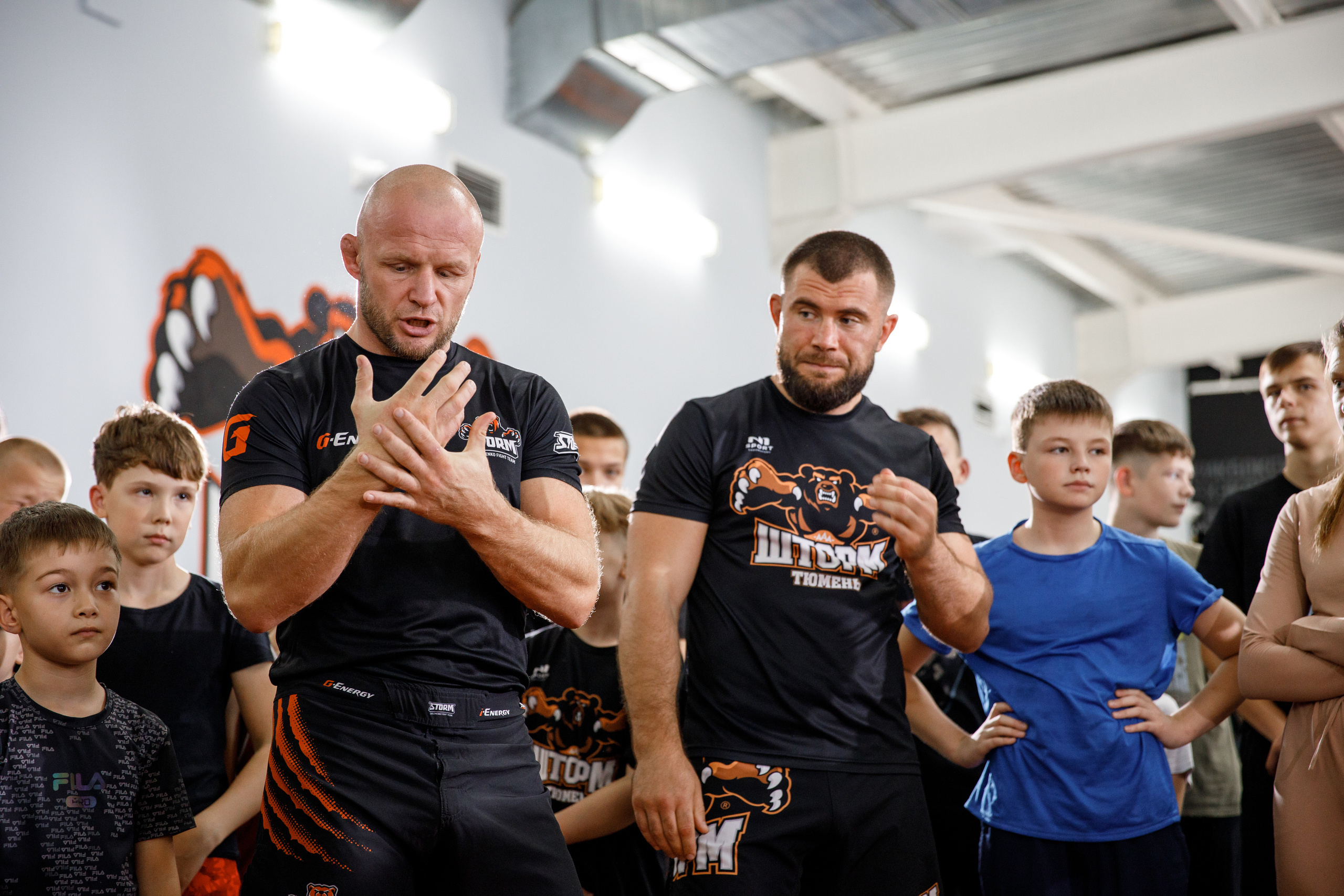 Шторм. Открытие филиала школы единоборств А. Шлеменко в Тюмени. Фотограф Антон Никандров