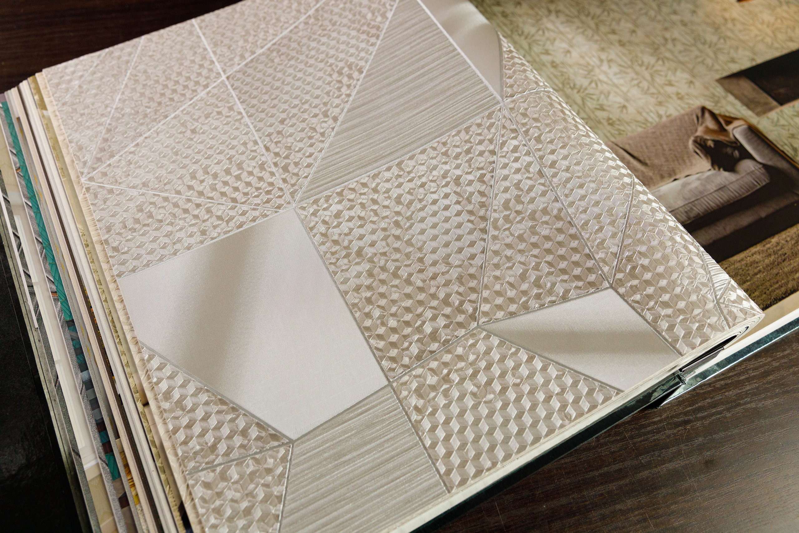 Салон декора «Renome». Коллекция обоев. Фотограф Антон Никандров