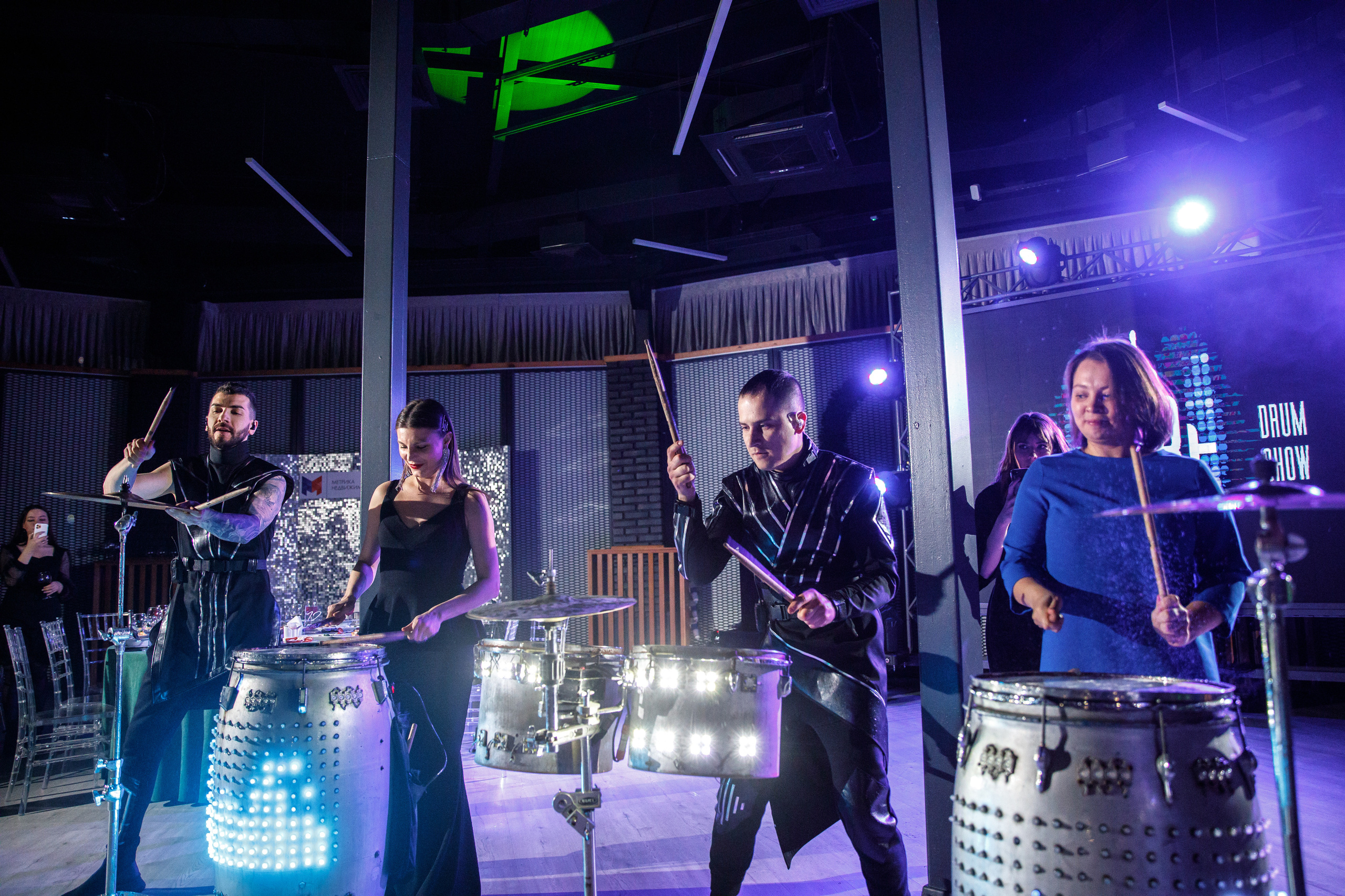 Метрика Недвижимость. Фотограф Антон Никандров