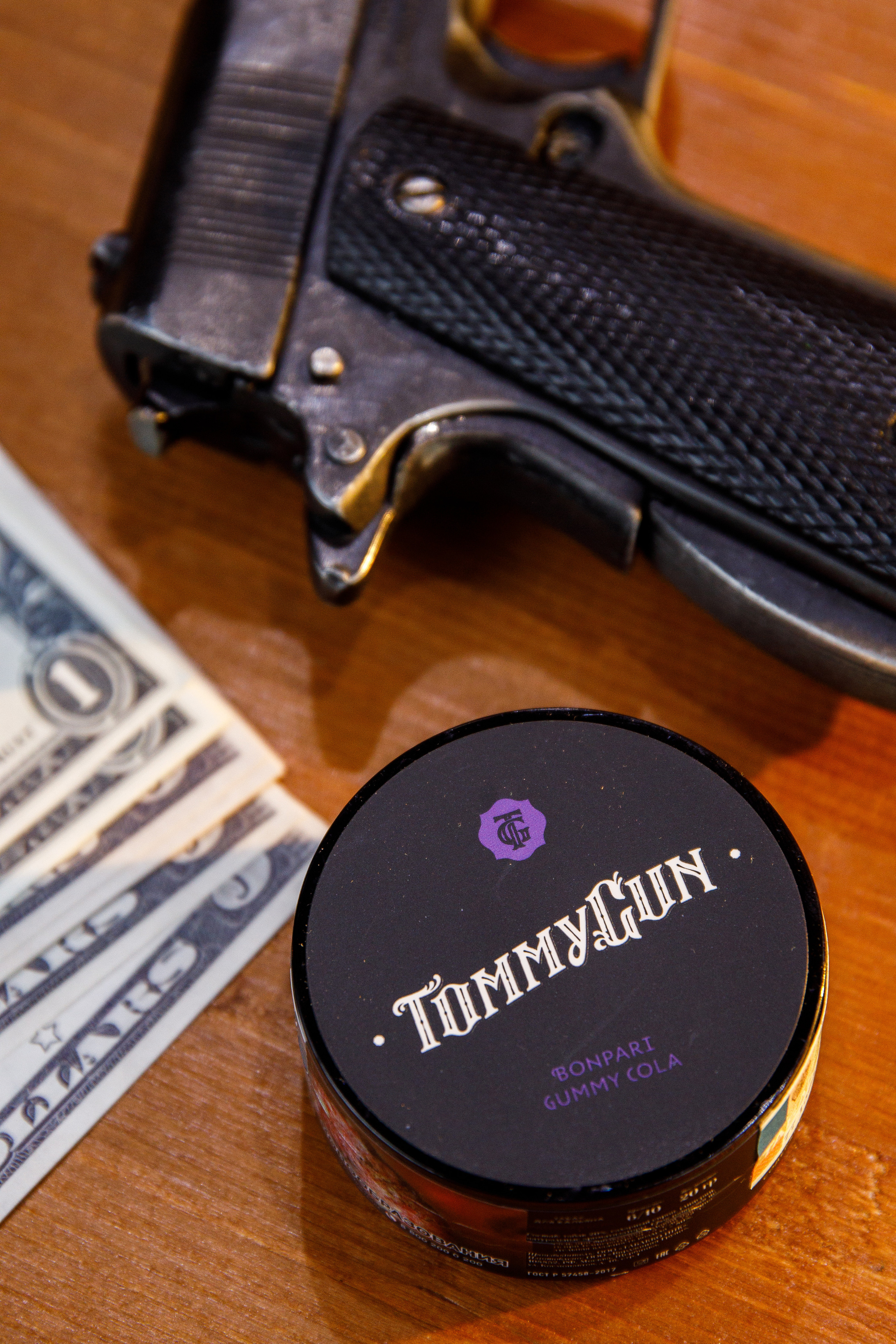 «Tommy Gun». Бренд табака. Фотограф Антон Никандров