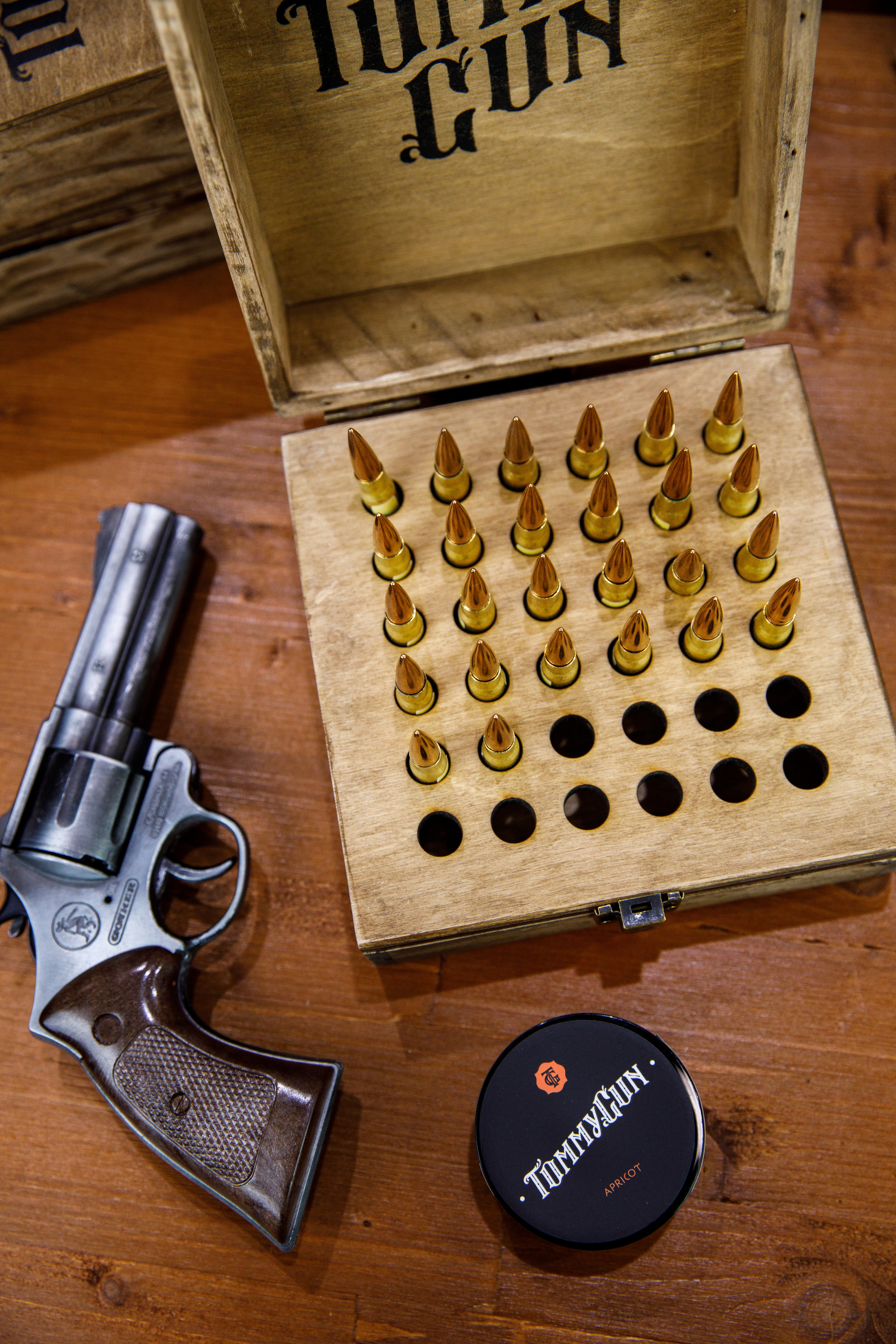 «Tommy Gun». Бренд табака. Фотограф Антон Никандров