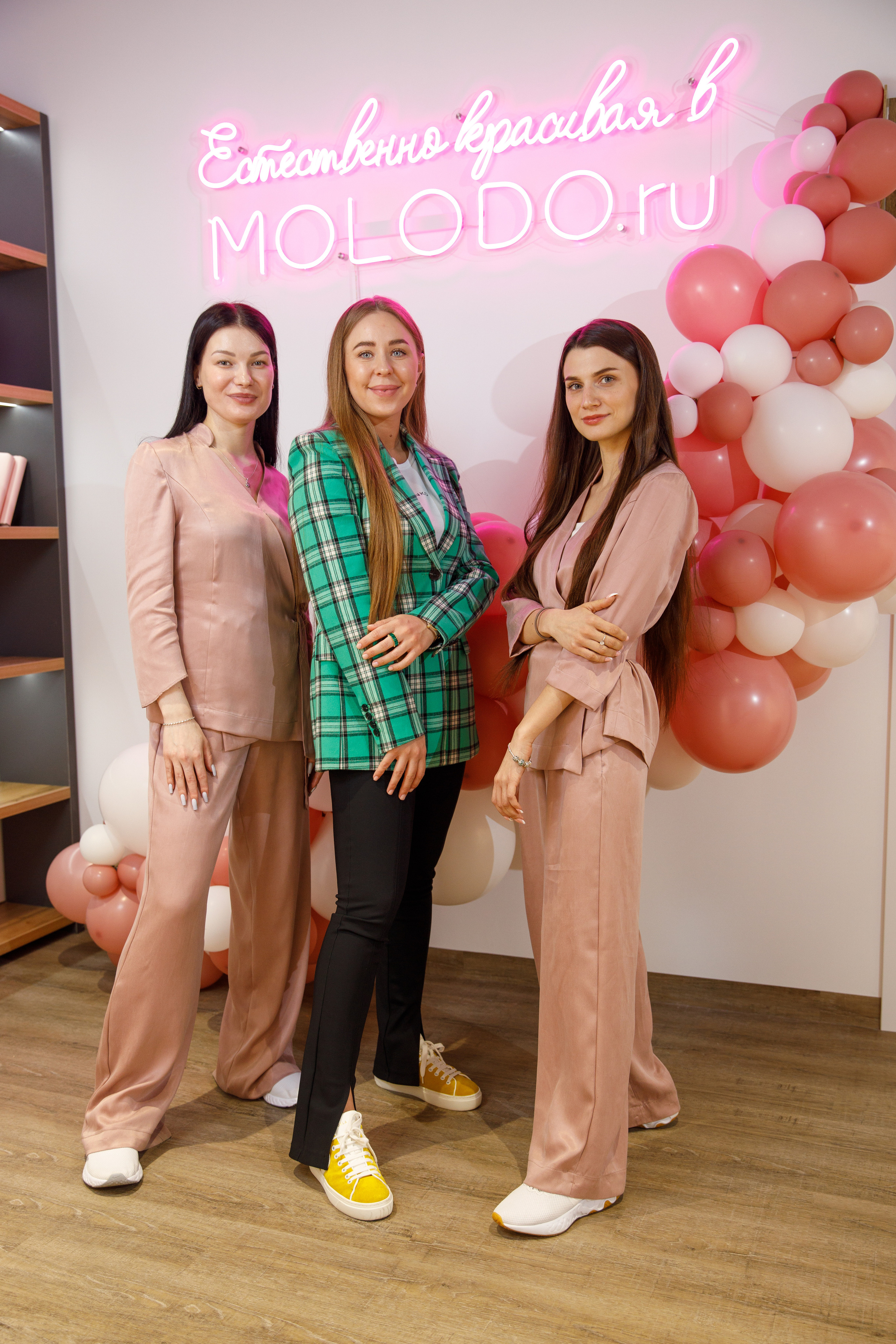 MOLODO. Открытие салона красоты. Фотограф Антон Никандров