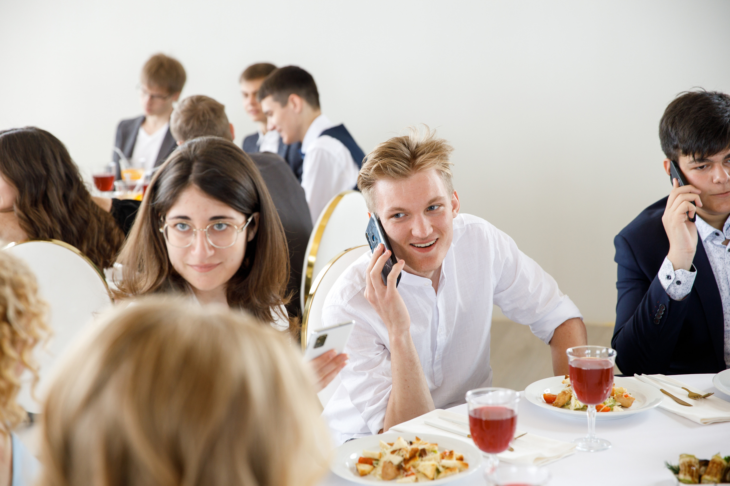 Выпускной в Островском. Фотограф Антон Никандров