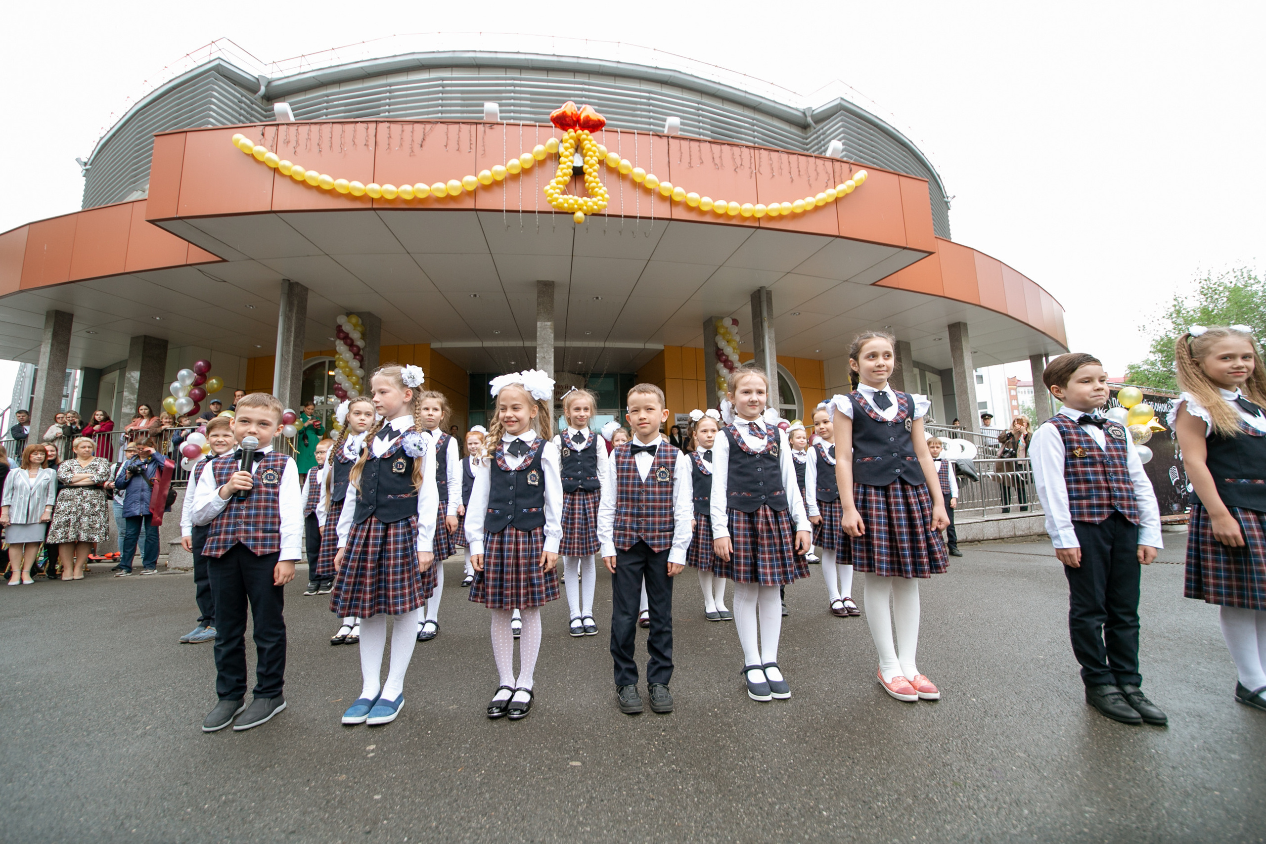 Последний звонок. Фотограф Антон Никандров