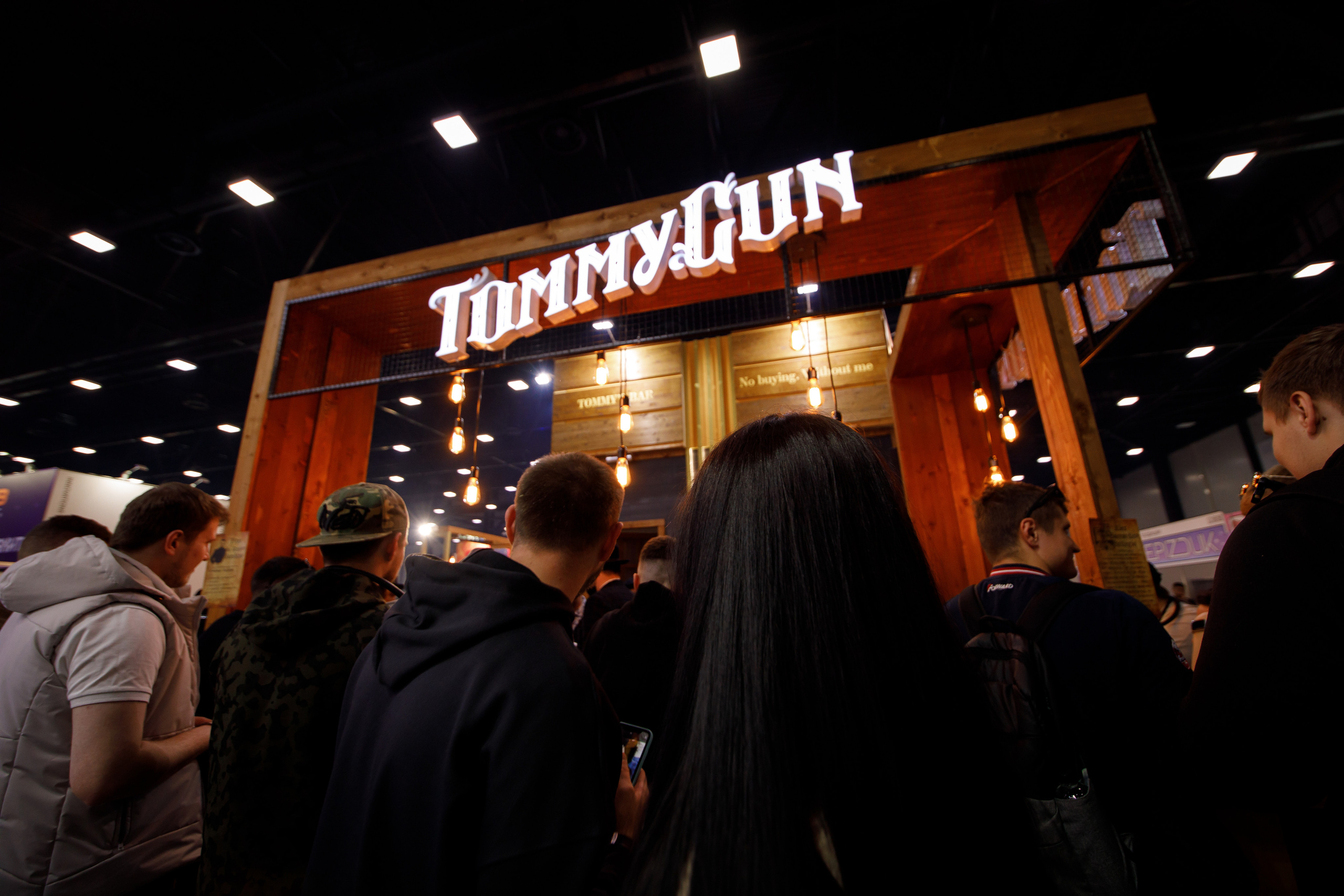 Выставка Экспо, Санкт-Петербург. Бренд Tommy Gun. Фотограф Антон Никандров