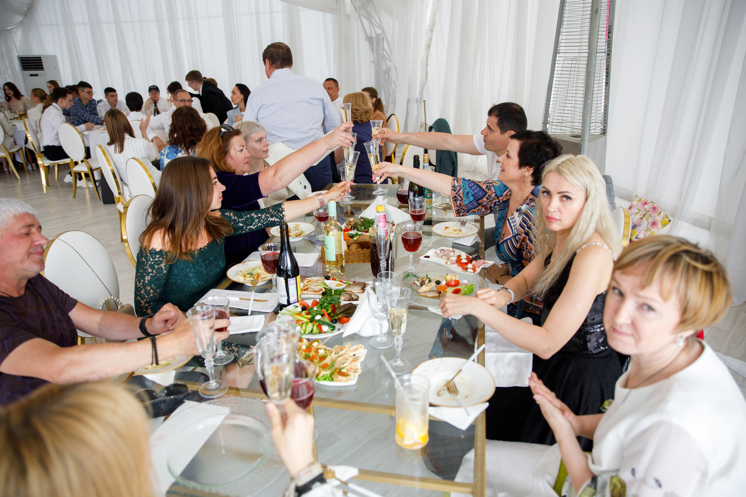 Выпускной ТГУ. Своя Набережная. Фотограф Антон Никандров