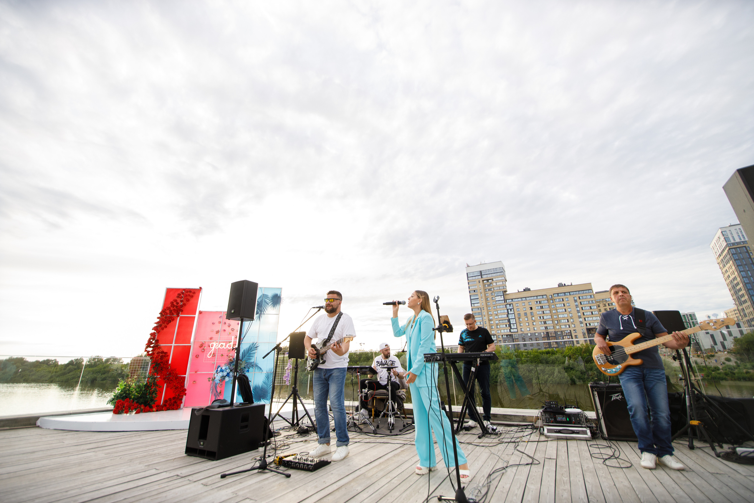 Выпускной ТГУ. Своя Набережная. Фотограф Антон Никандров