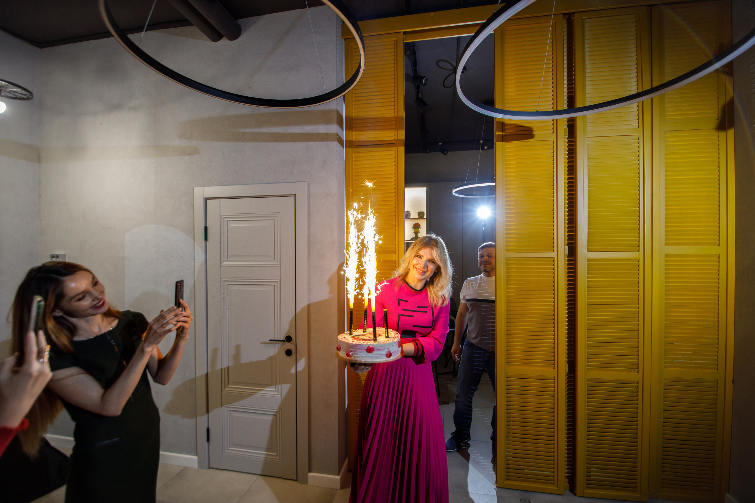 FridaBrow. Открытие студии красоты. Фотограф Антон Никандров