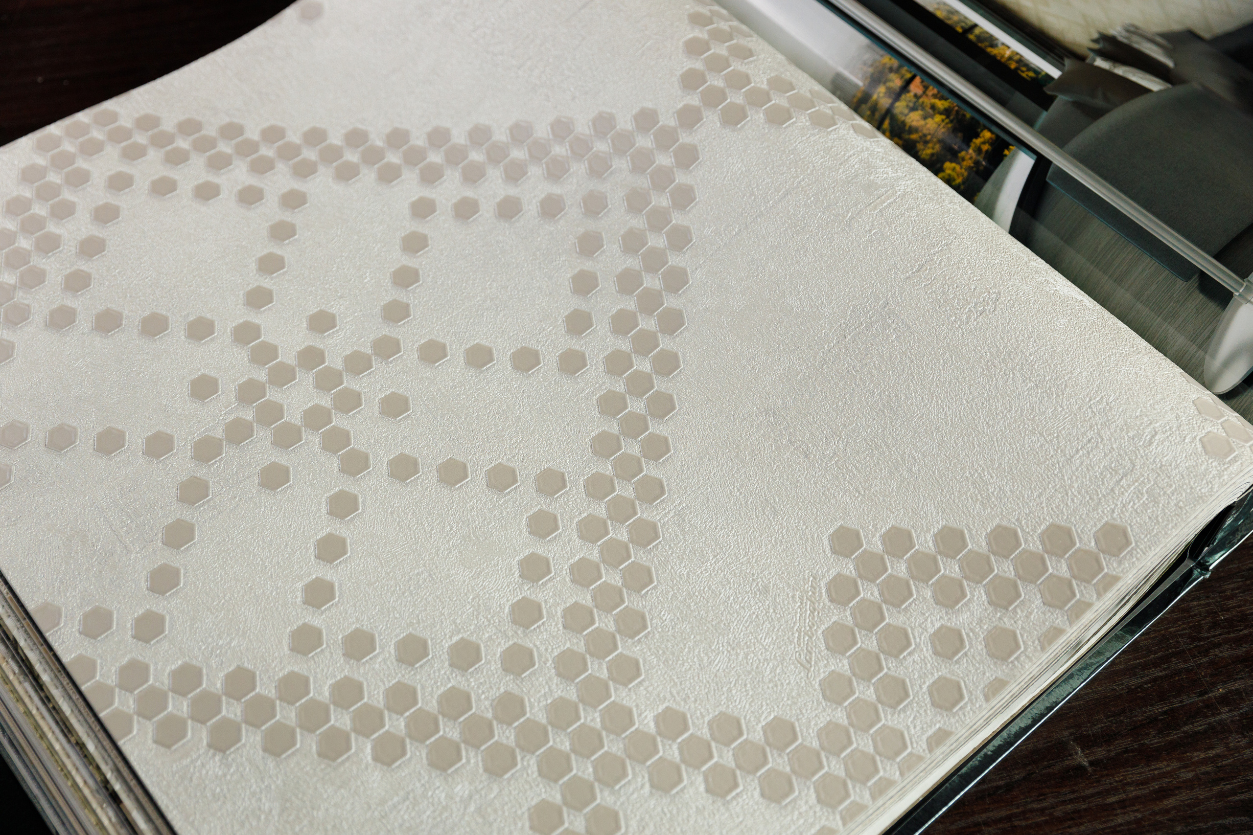 Салон декора «Renome». Коллекция обоев. Фотограф Антон Никандров