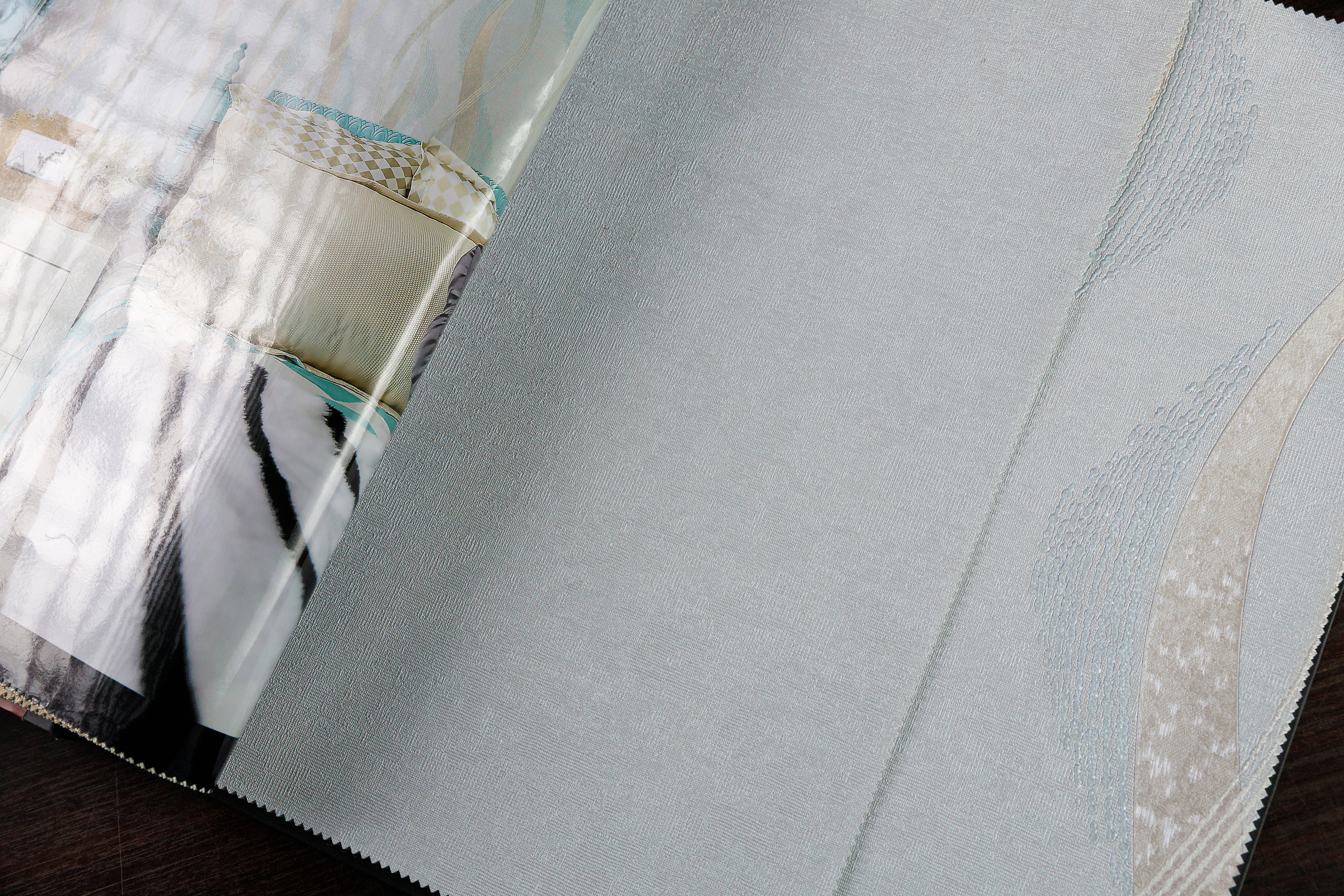 Салон декора «Renome». Коллекция обоев. Фотограф Антон Никандров