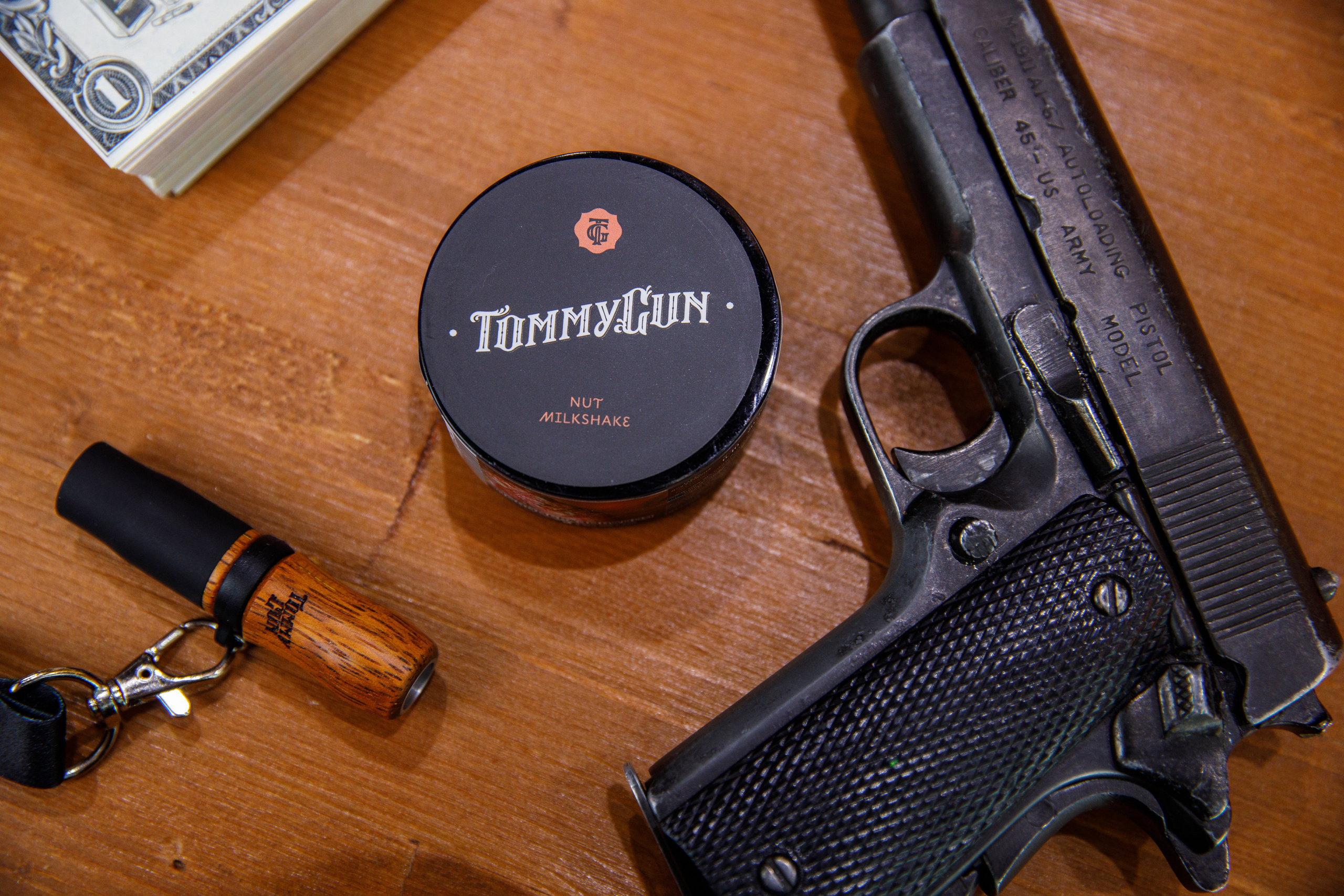 «Tommy Gun». Бренд табака. Фотограф Антон Никандров