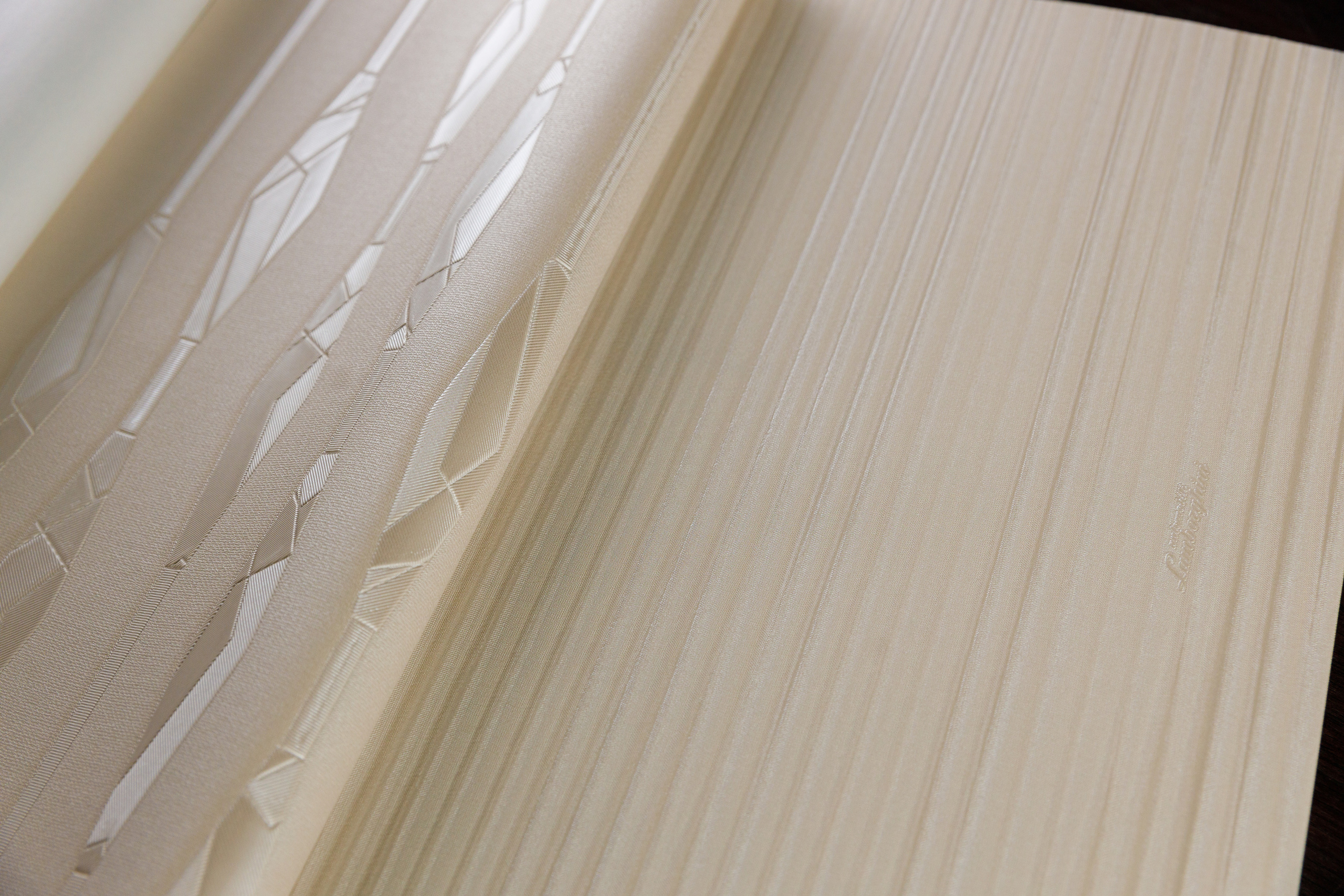 Салон декора «Renome». Коллекция обоев. Фотограф Антон Никандров