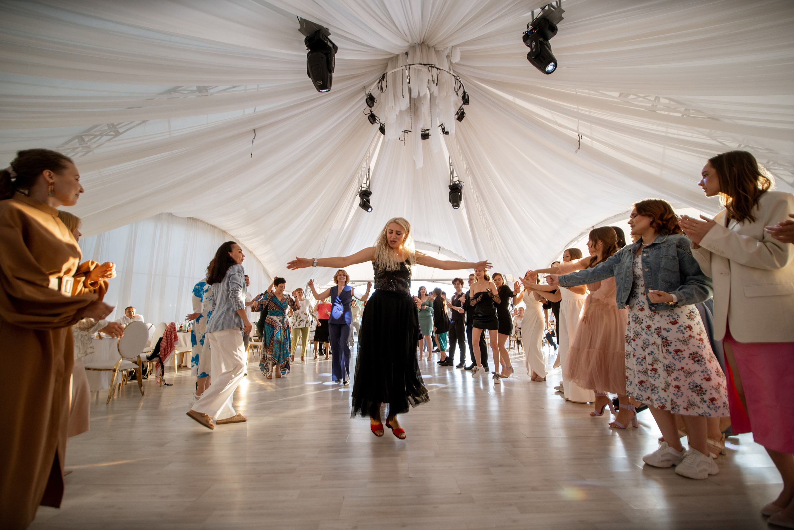 Выпускной ТГУ. Своя Набережная. Фотограф Антон Никандров