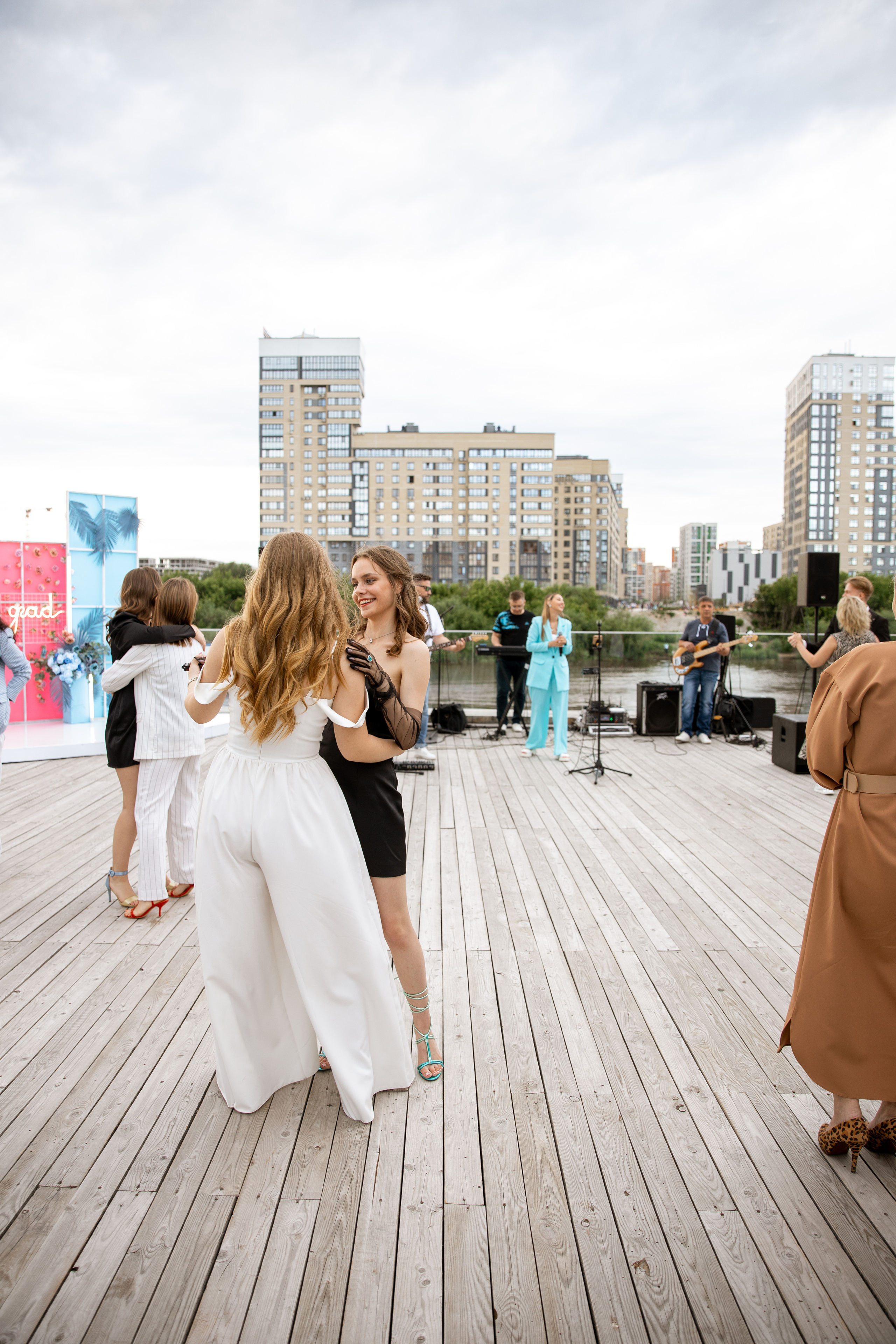 Выпускной ТГУ. Своя Набережная. Фотограф Антон Никандров