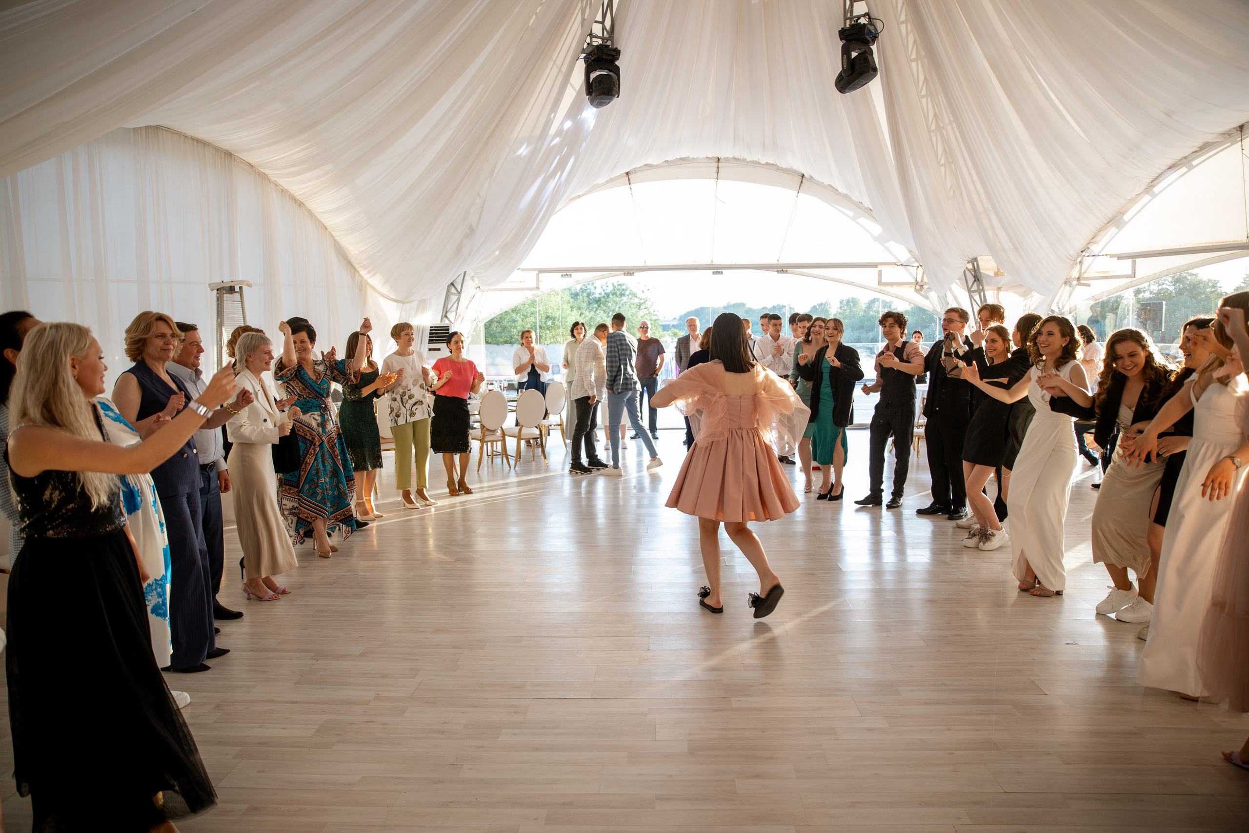 Выпускной ТГУ. Своя Набережная. Фотограф Антон Никандров