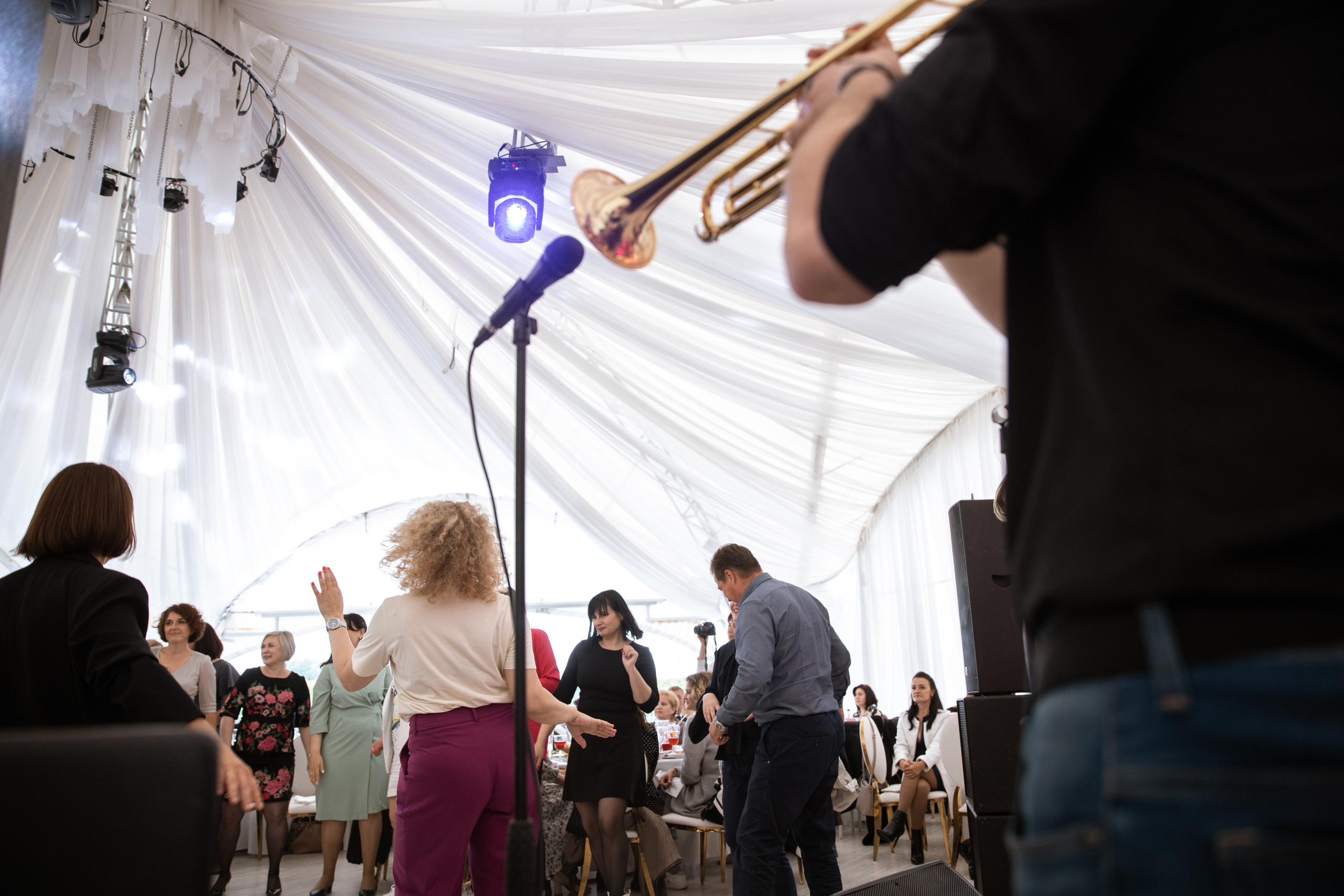 Выпускной. Своя набережная. Фотограф Антон Никандров