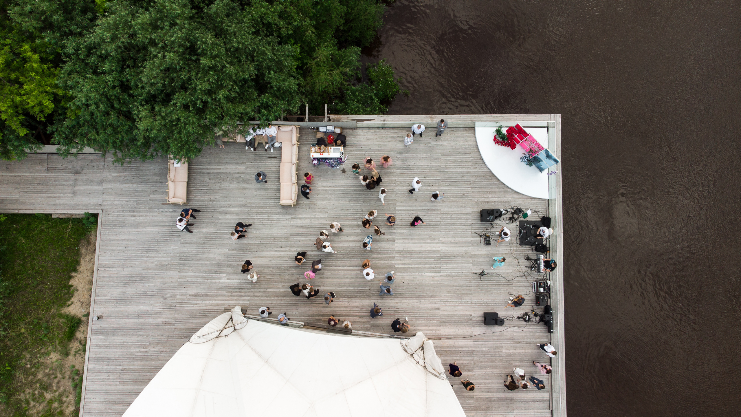 Выпускной ТГУ. Своя Набережная. Фотограф Антон Никандров