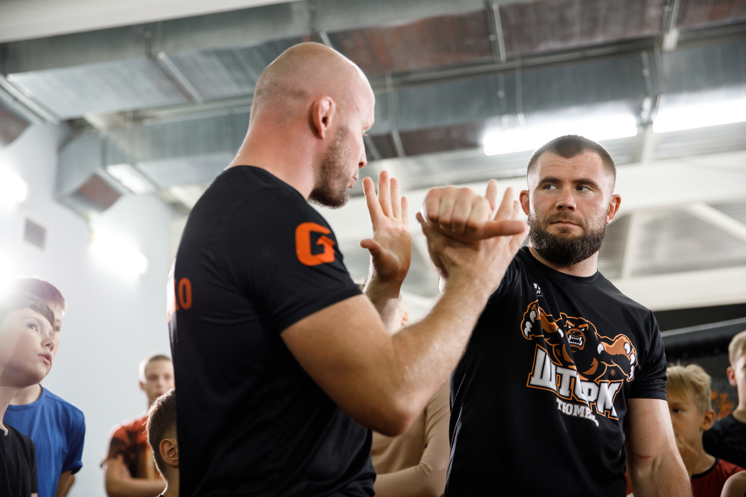 Шторм. Открытие филиала школы единоборств А. Шлеменко в Тюмени. Фотограф Антон Никандров