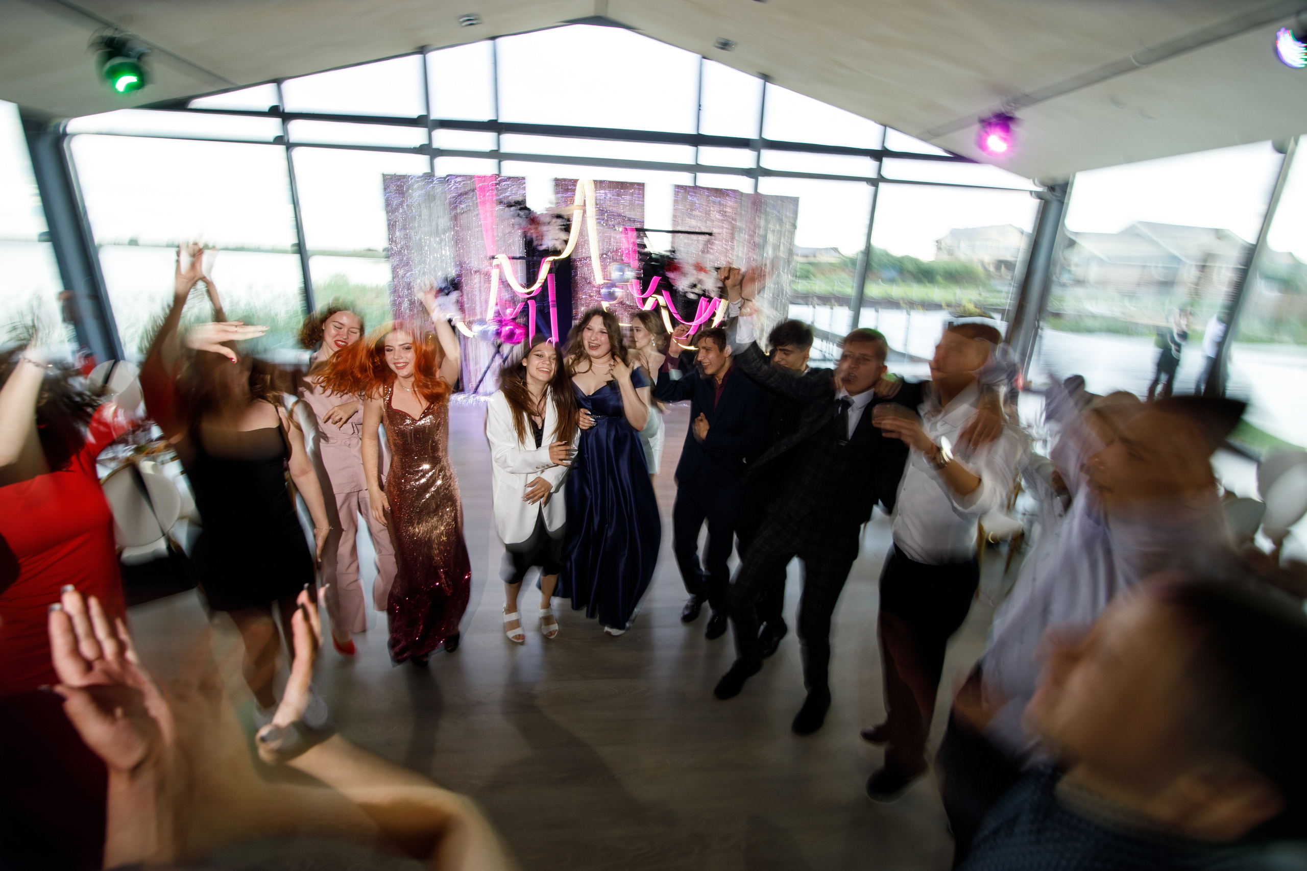 Выпускной в Островском. Фотограф Антон Никандров