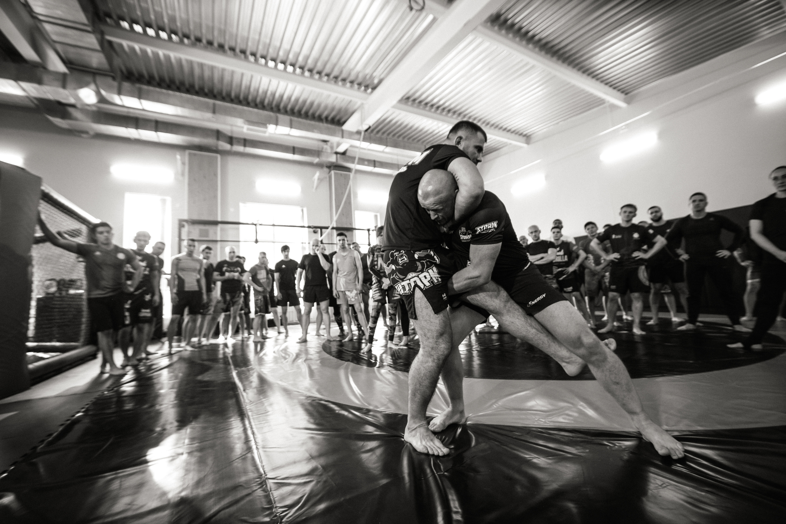 Шторм. Открытие филиала школы единоборств А. Шлеменко в Тюмени. Фотограф Антон Никандров