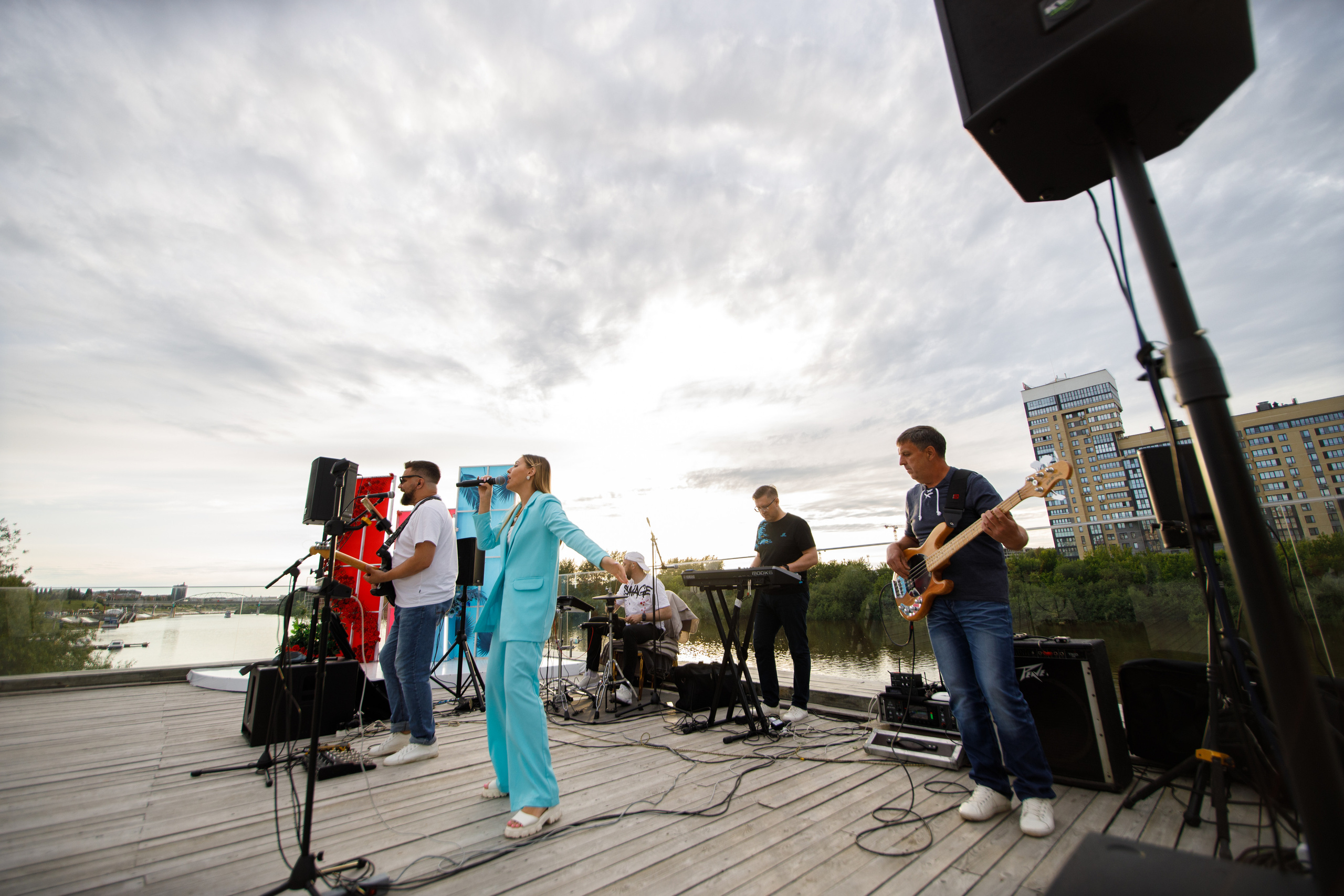 Выпускной ТГУ. Своя Набережная. Фотограф Антон Никандров