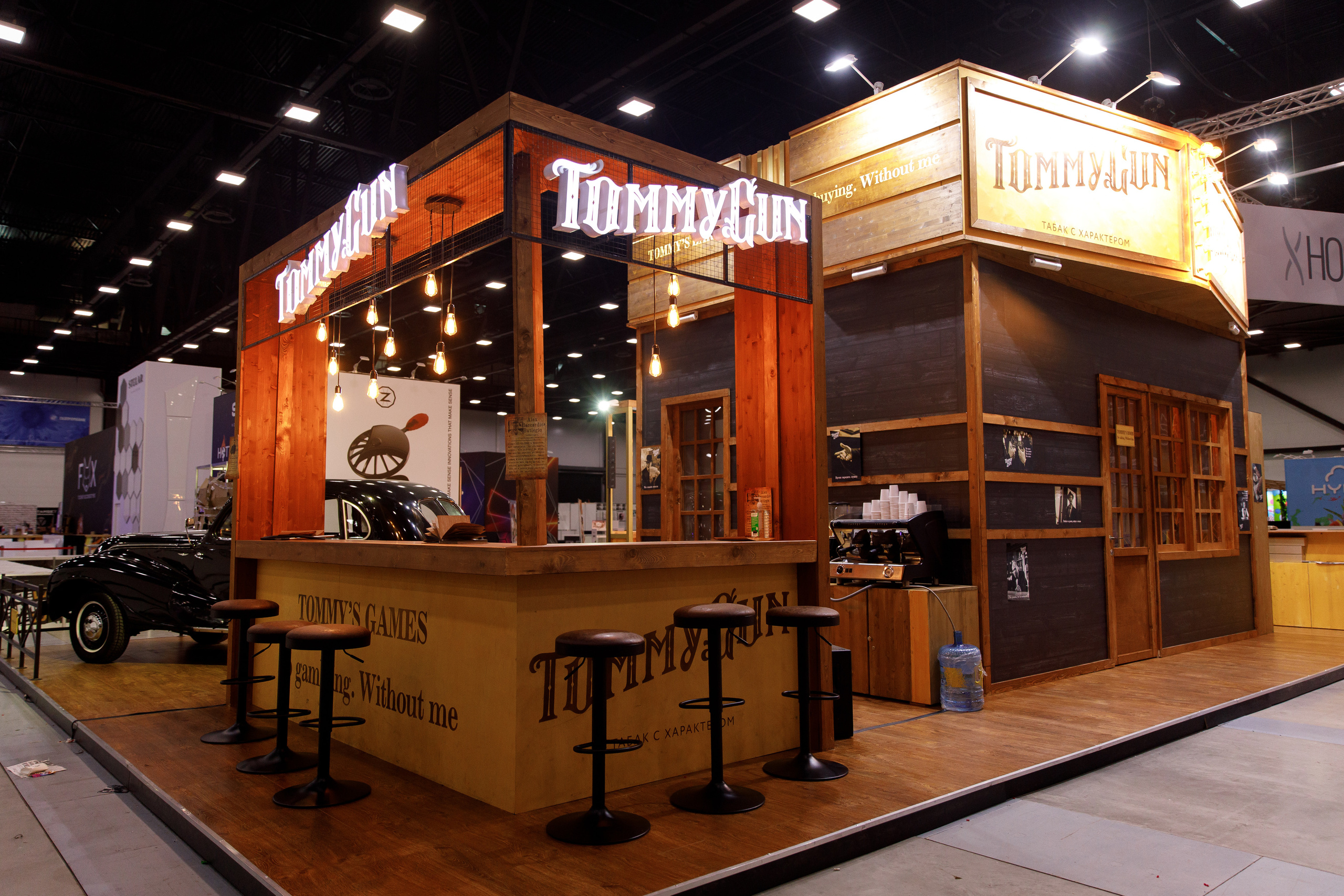 Выставка Экспо, Санкт-Петербург. Бренд Tommy Gun. Фотограф Антон Никандров