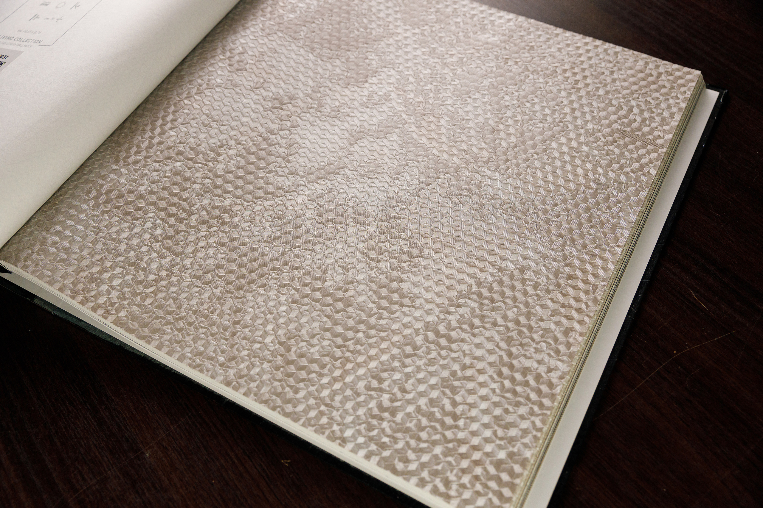 Салон декора «Renome». Коллекция обоев. Фотограф Антон Никандров