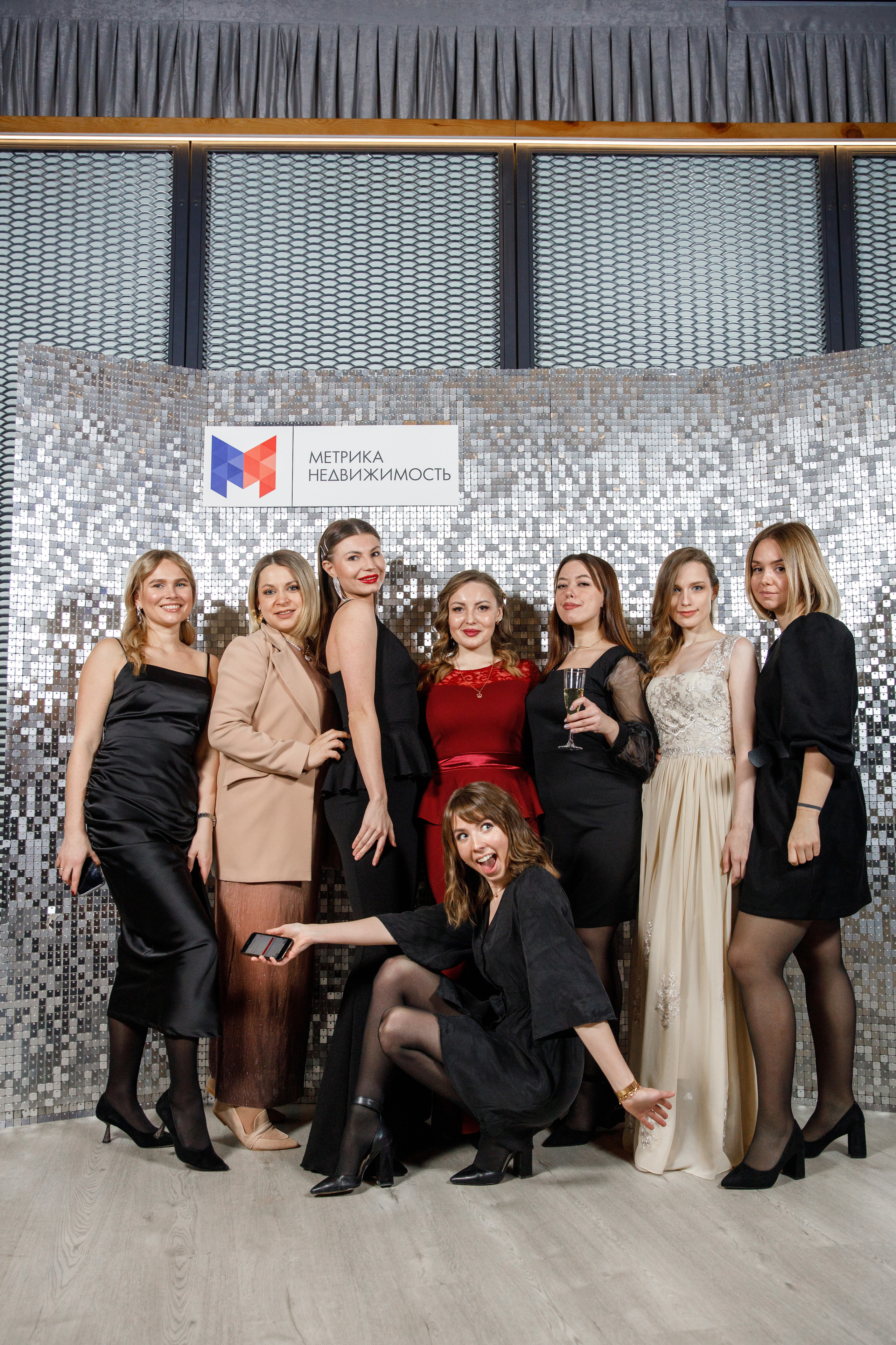 Метрика Недвижимость. Фотограф Антон Никандров