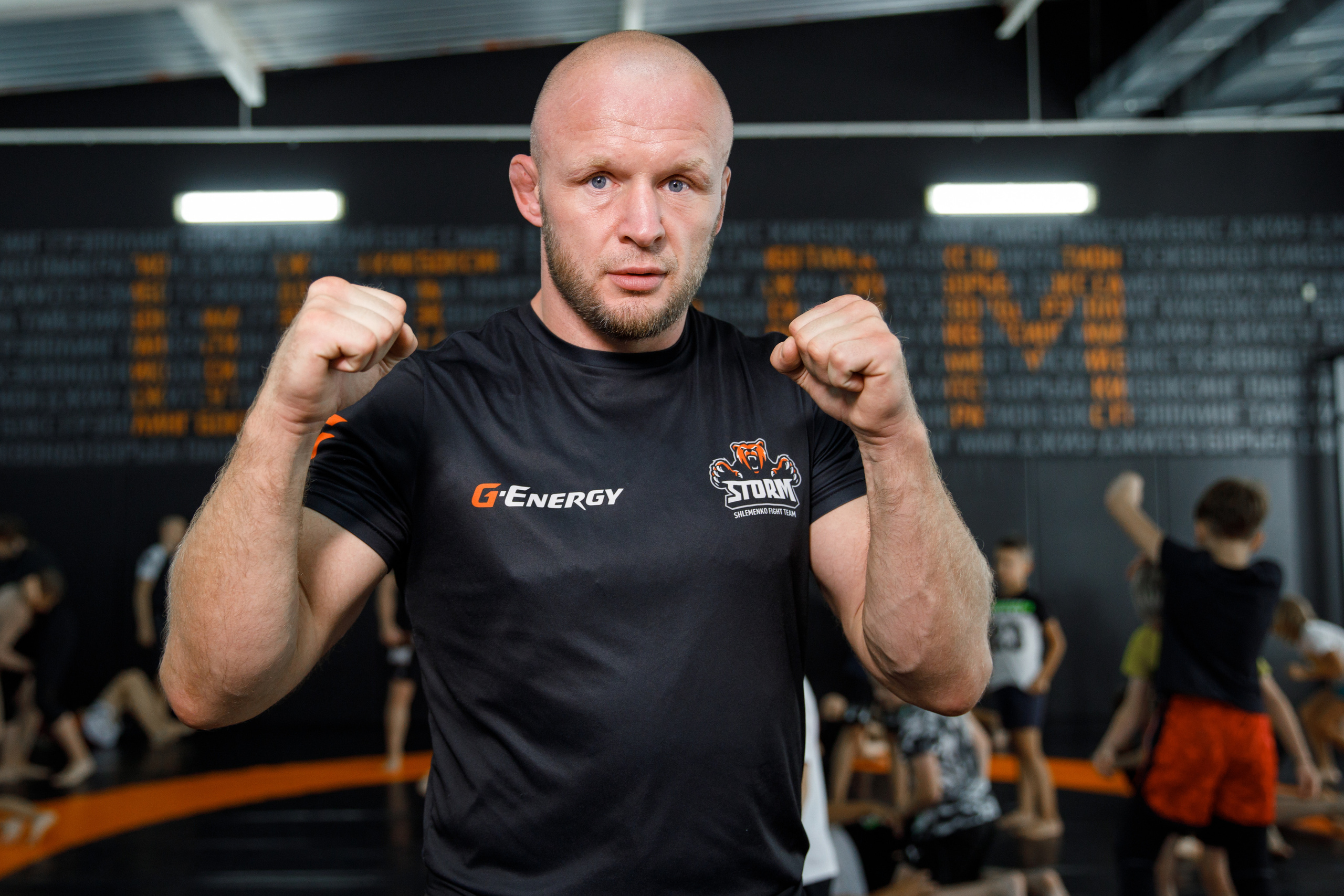 Шторм. Открытие филиала школы единоборств А. Шлеменко в Тюмени. Фотограф Антон Никандров