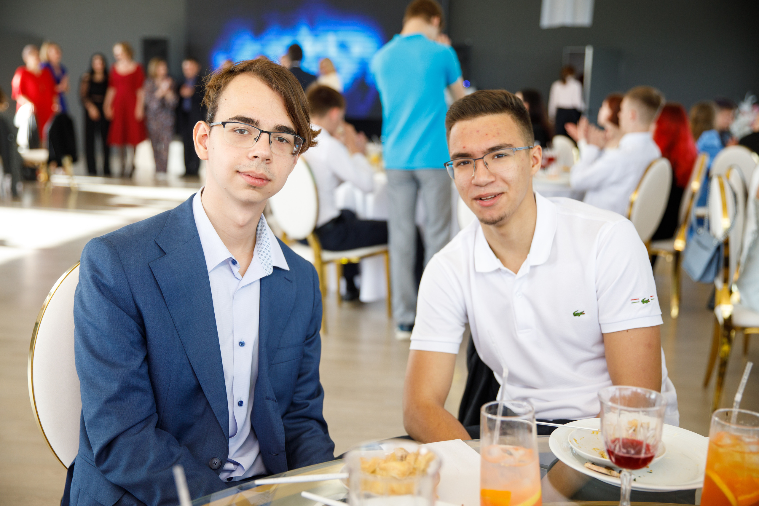 Выпускной в Островском. Фотограф Антон Никандров