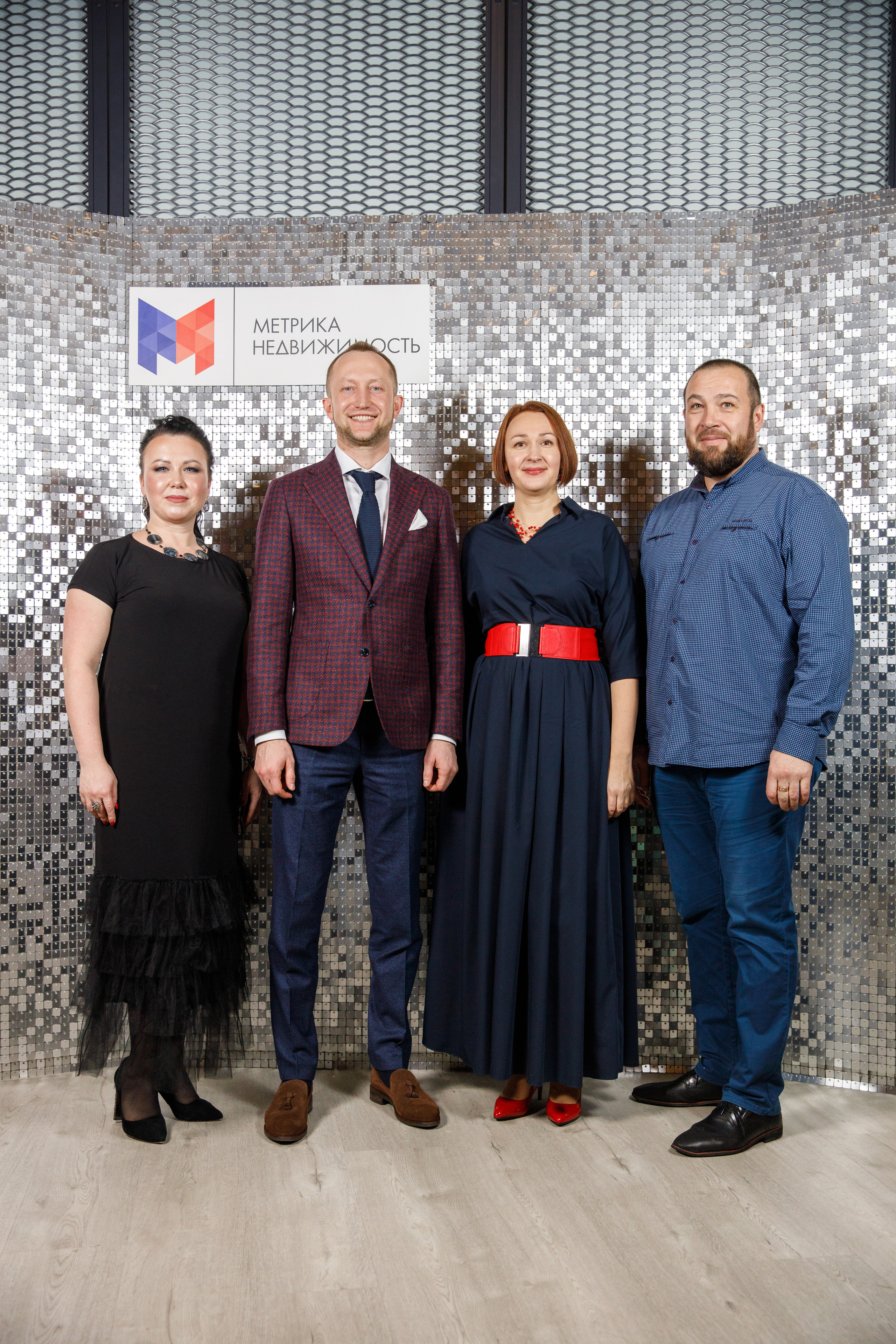 Метрика Недвижимость. Фотограф Антон Никандров