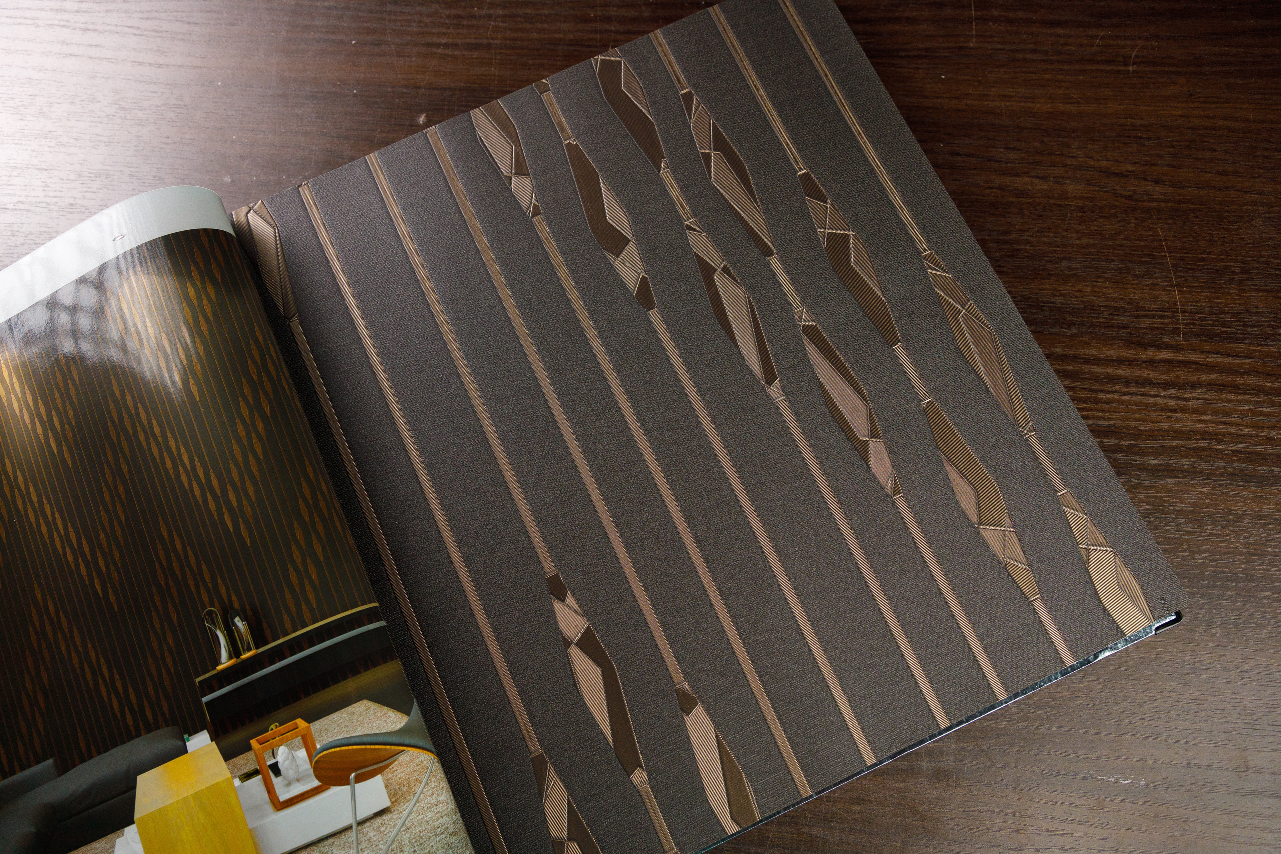 Салон декора «Renome». Коллекция обоев. Фотограф Антон Никандров