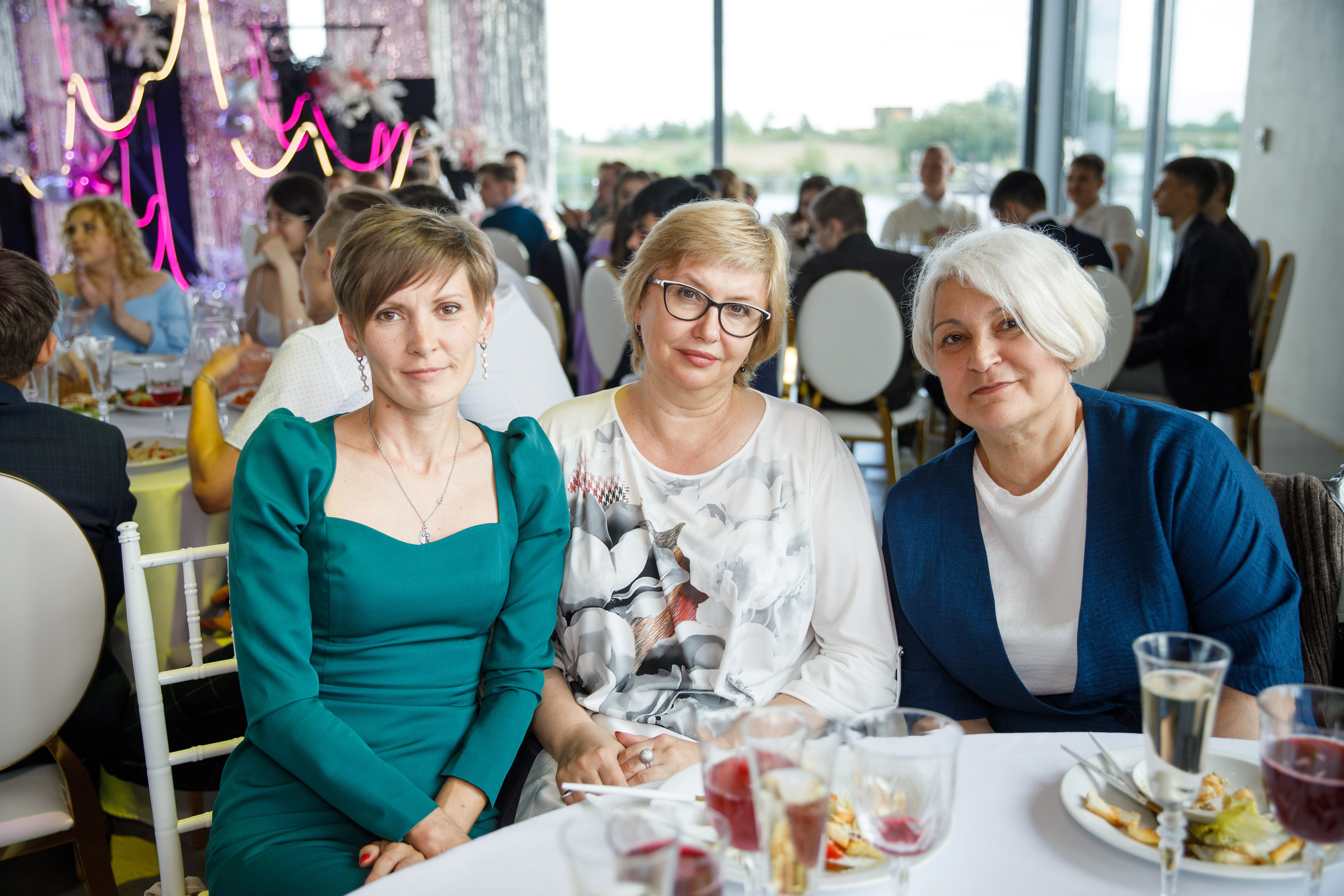 Выпускной в Островском. Фотограф Антон Никандров