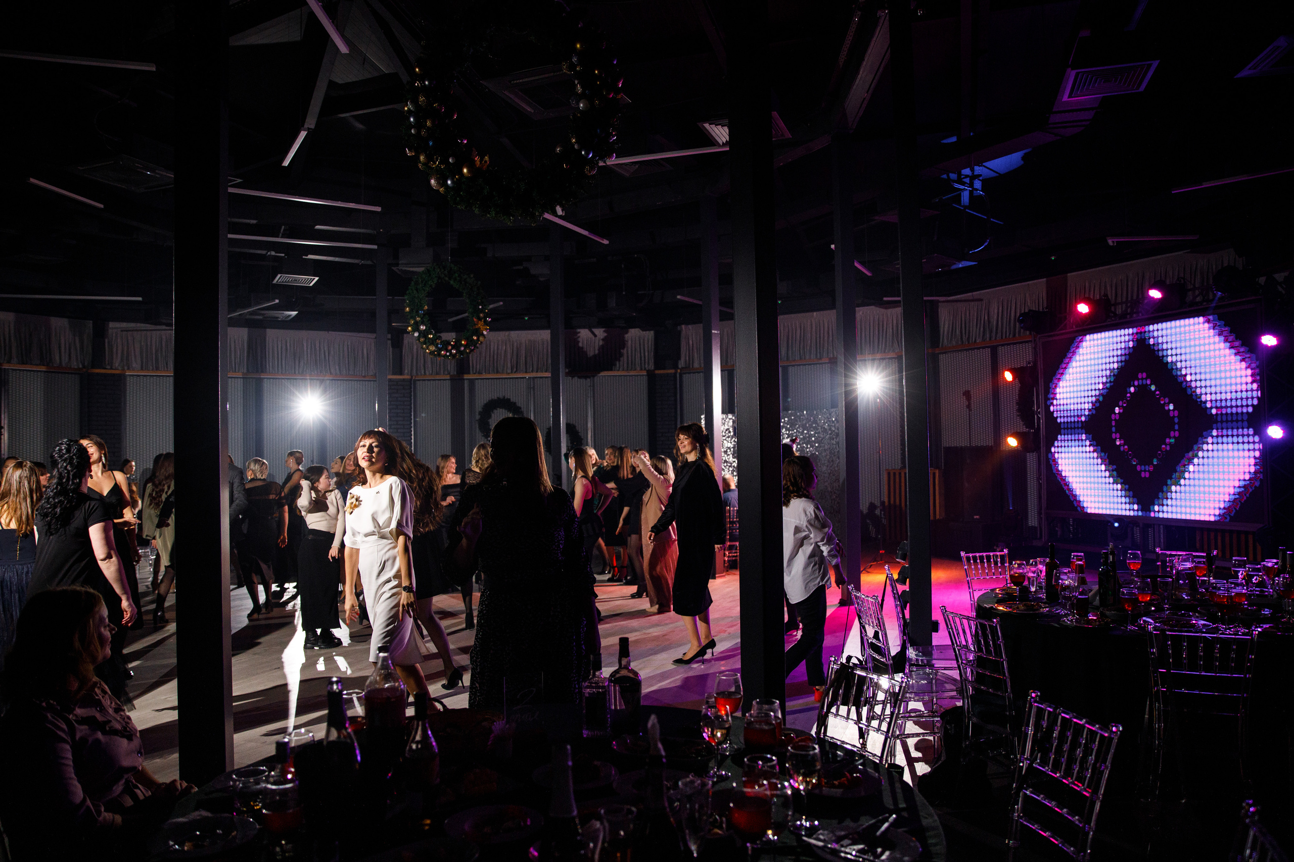 Метрика Недвижимость. Фотограф Антон Никандров