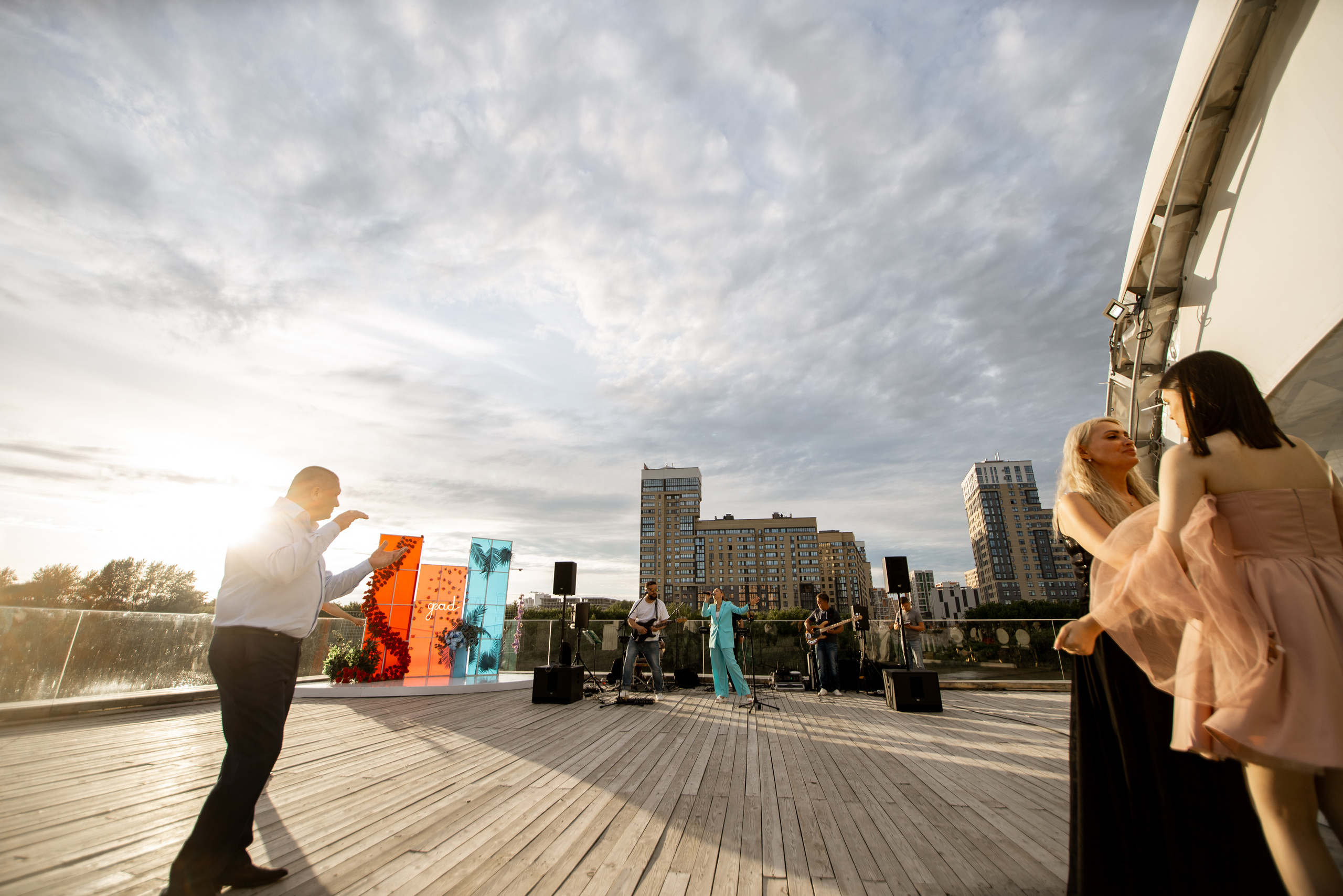 Выпускной ТГУ. Своя Набережная. Фотограф Антон Никандров