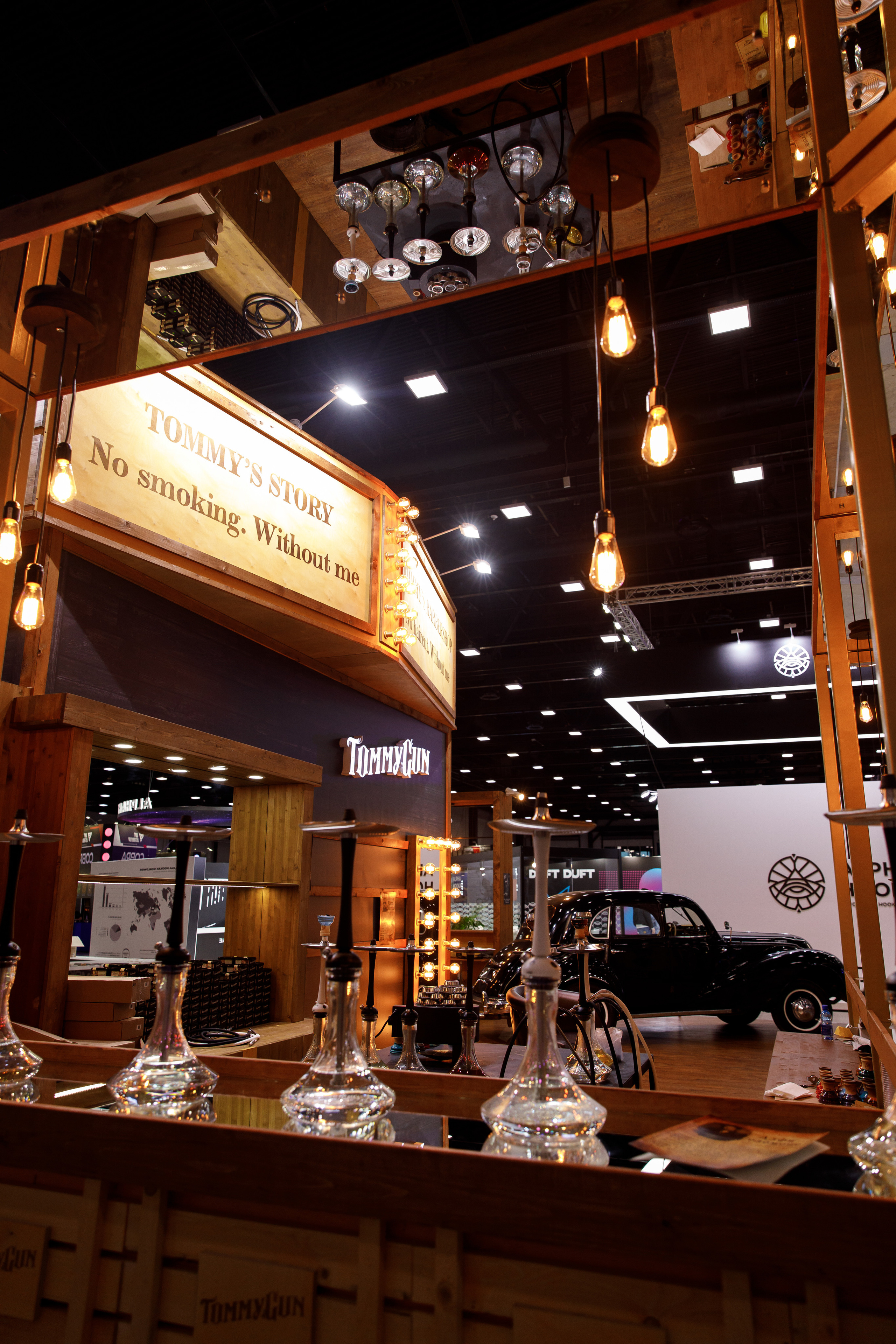 Выставка Экспо, Санкт-Петербург. Бренд Tommy Gun. Фотограф Антон Никандров