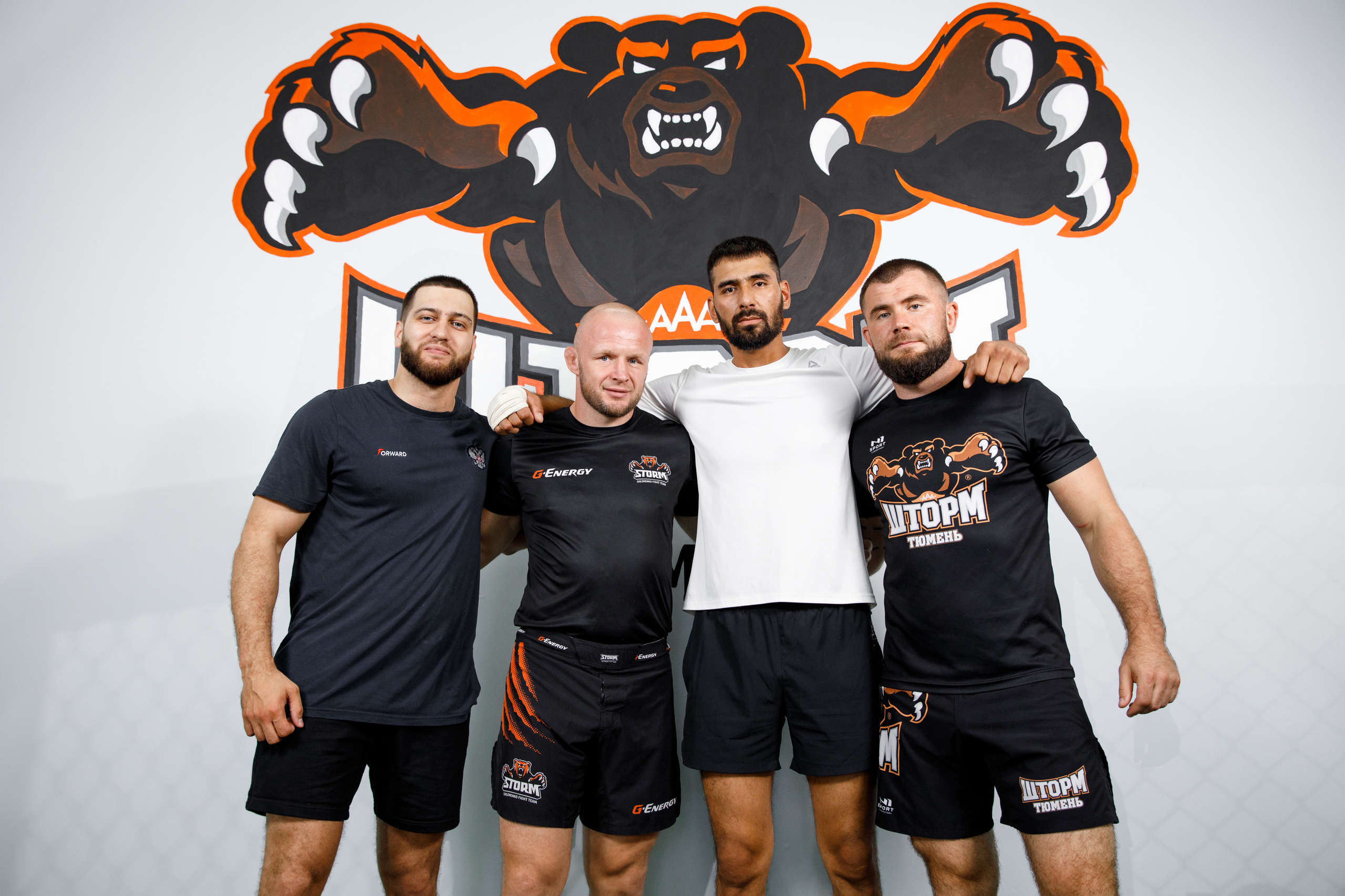 Шторм. Открытие филиала школы единоборств А. Шлеменко в Тюмени. Фотограф Антон Никандров