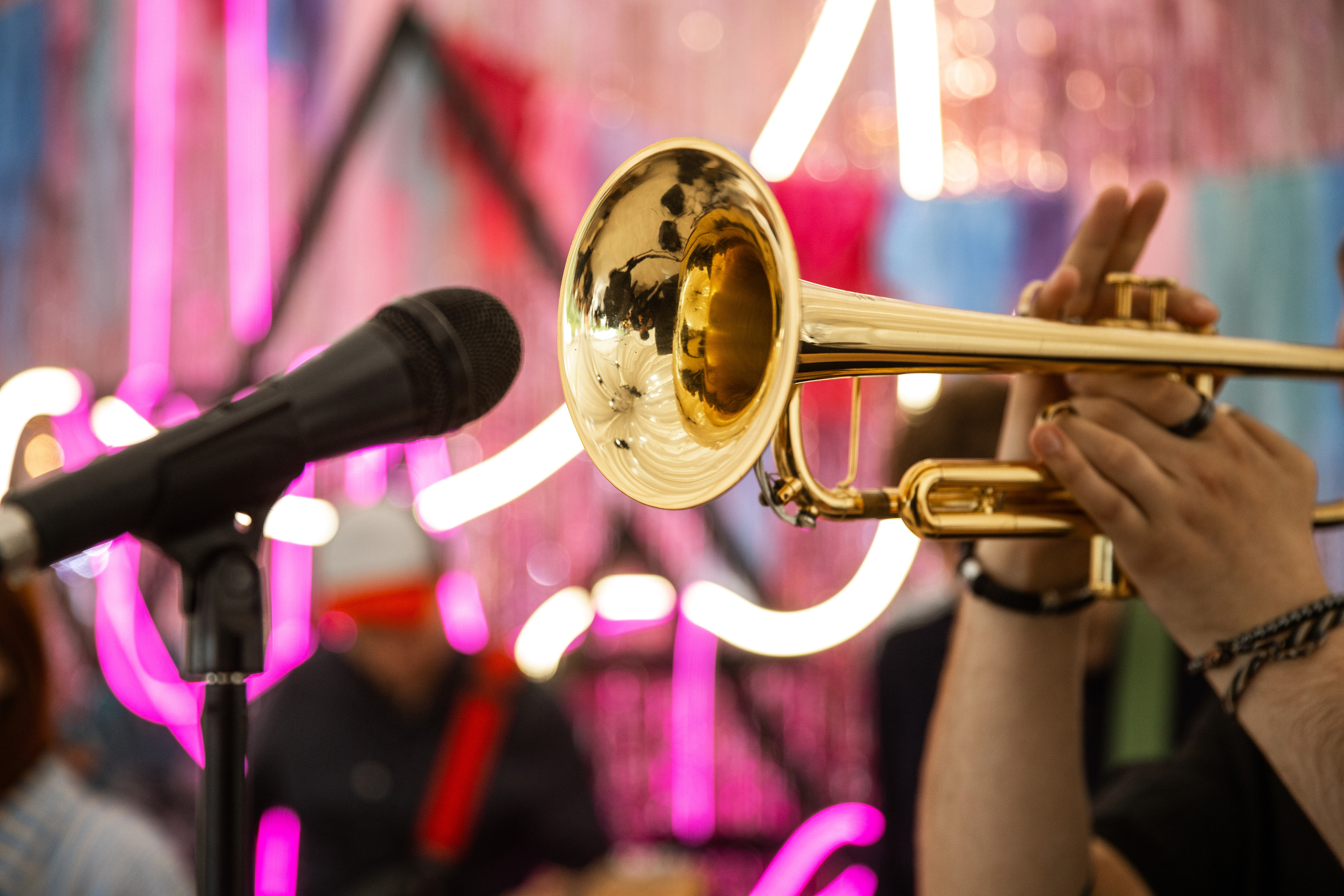 Выпускной. Своя набережная. Фотограф Антон Никандров