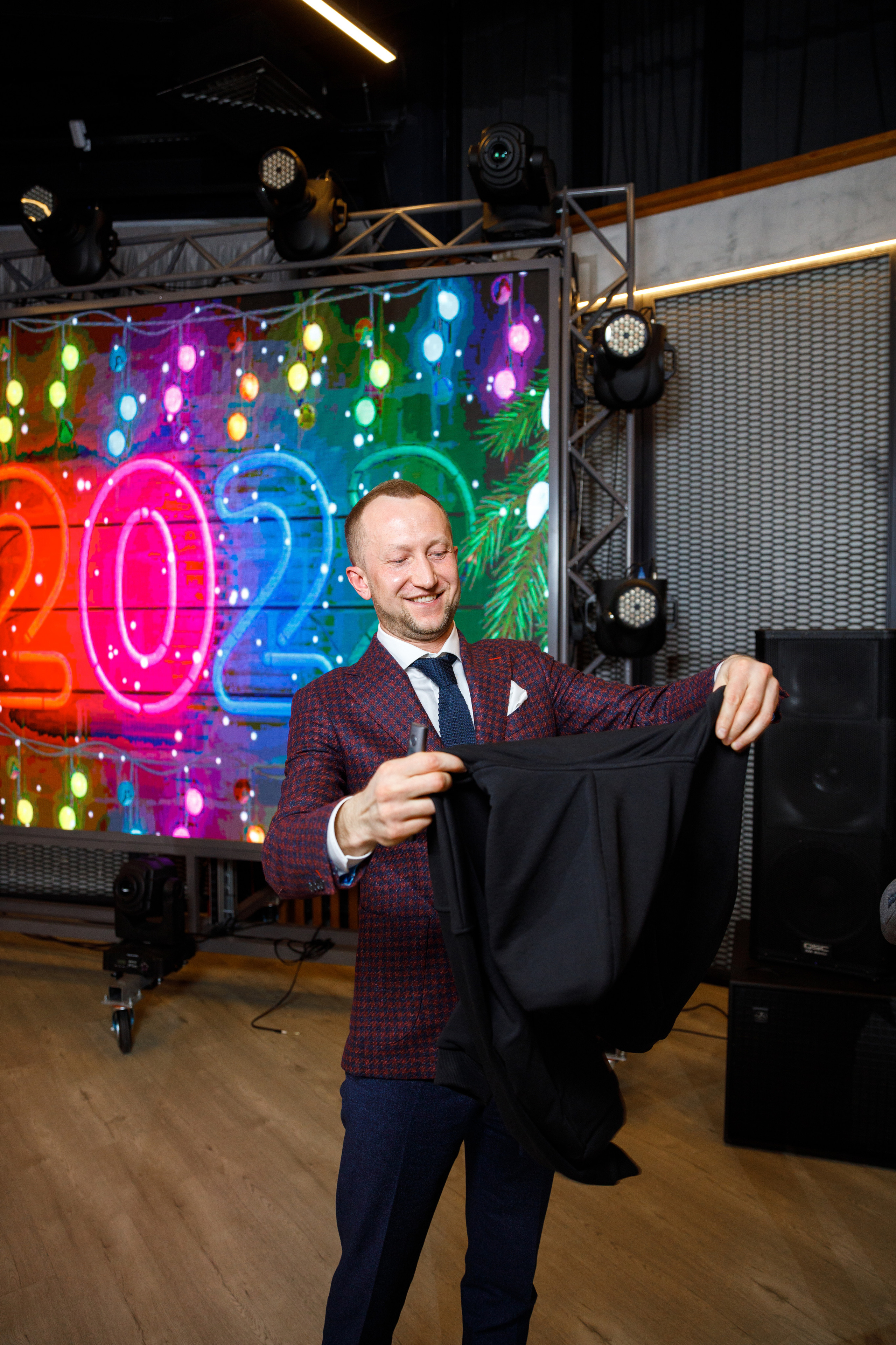 Метрика Недвижимость. Фотограф Антон Никандров