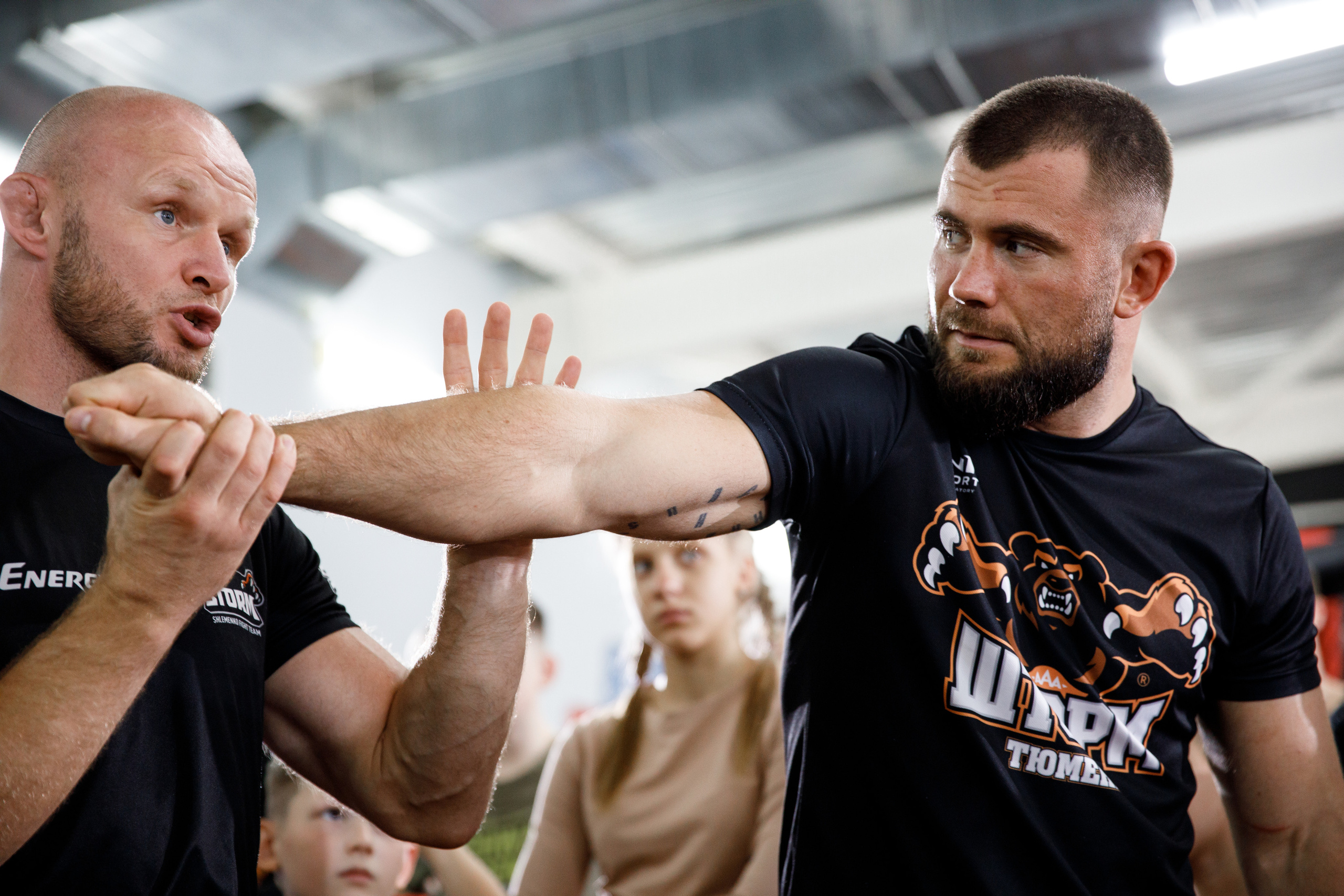 Шторм. Открытие филиала школы единоборств А. Шлеменко в Тюмени. Фотограф Антон Никандров