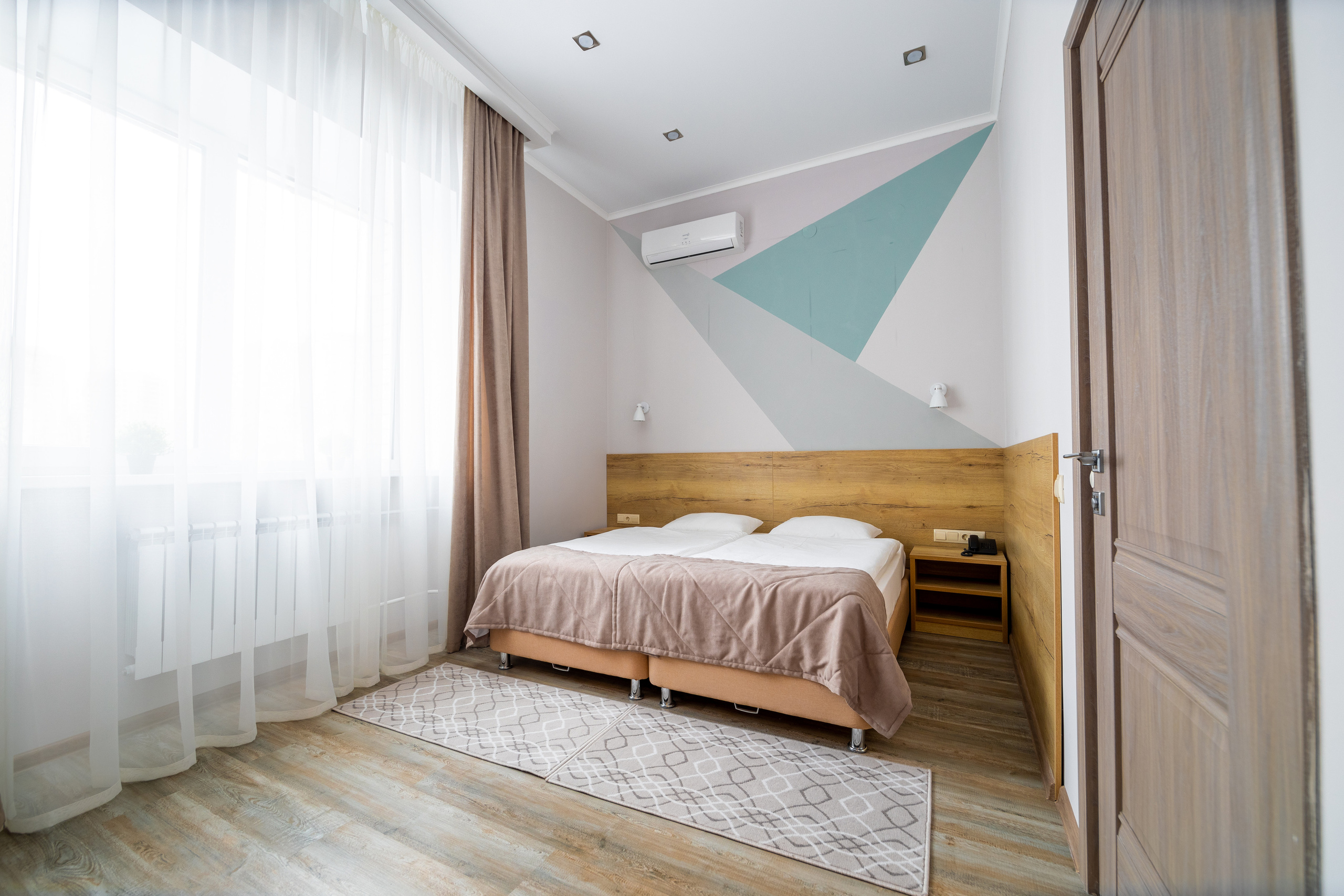 Гостиница «Атриа». Фотограф Антон Никандров