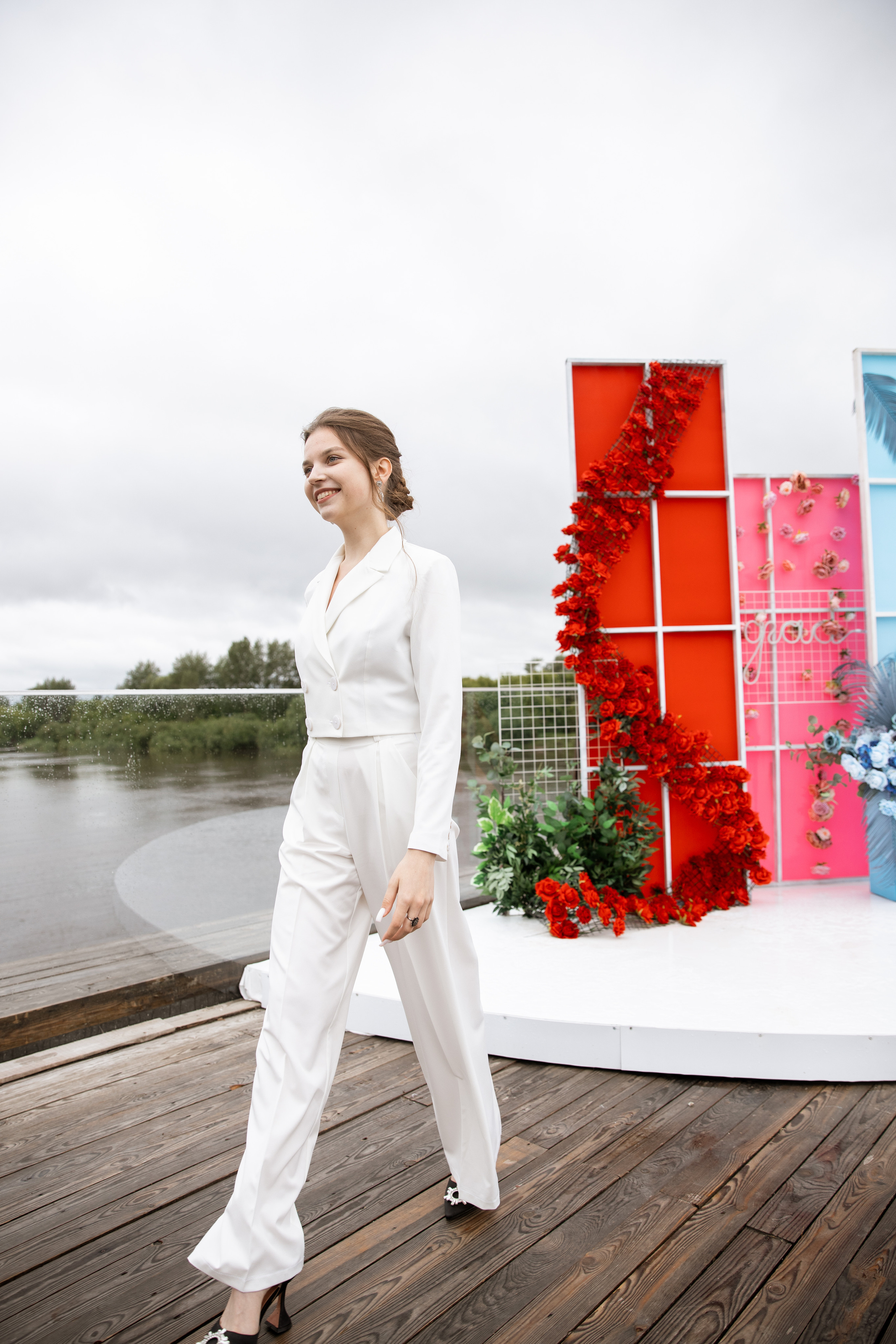 Выпускной. Своя набережная. Фотограф Антон Никандров