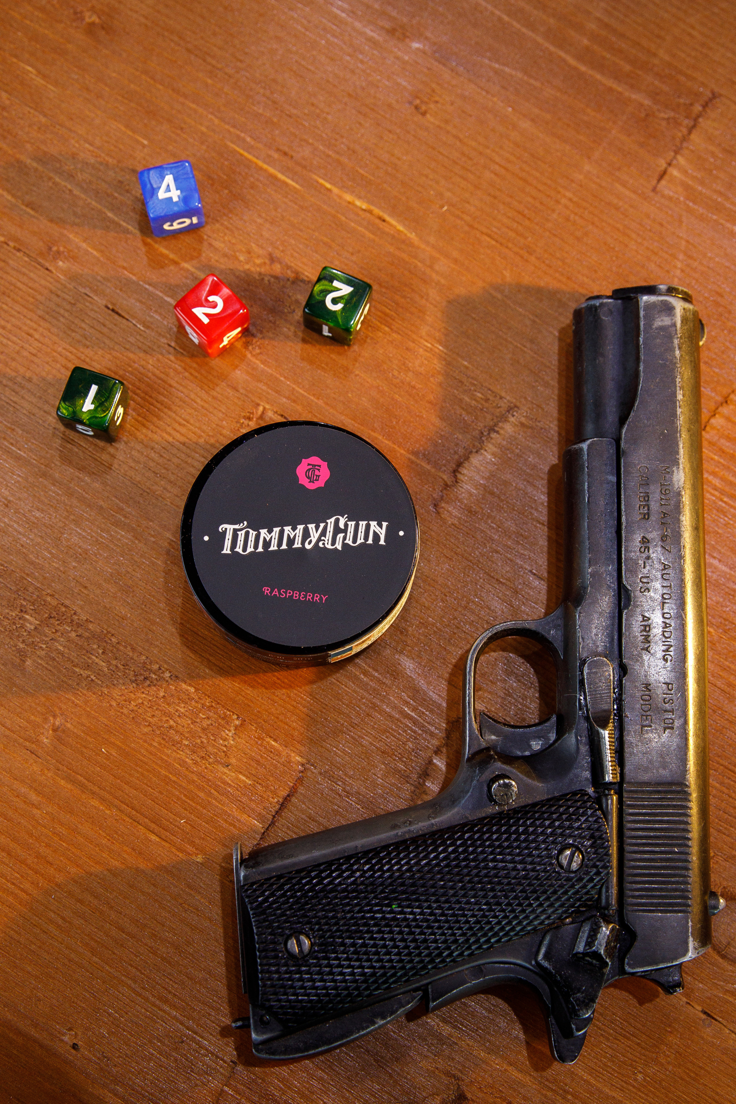 «Tommy Gun». Бренд табака. Фотограф Антон Никандров