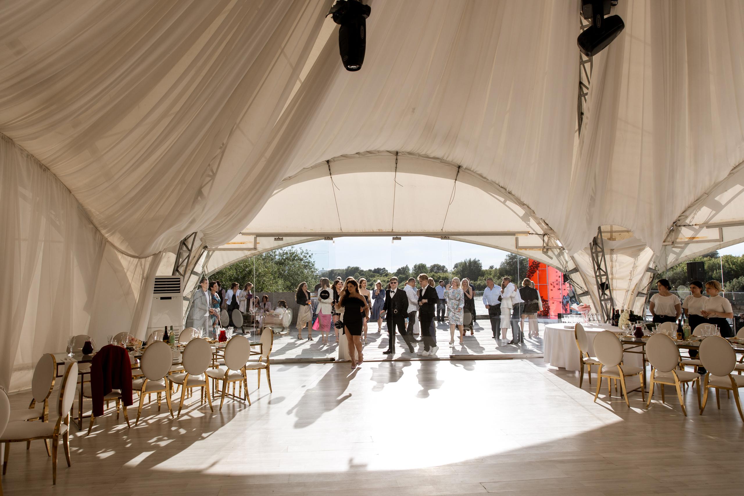 Выпускной ТГУ. Своя Набережная. Фотограф Антон Никандров